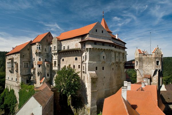 Státní hrad Pernštejn (Nedvědice, Pernštejn) • Firmy.cz