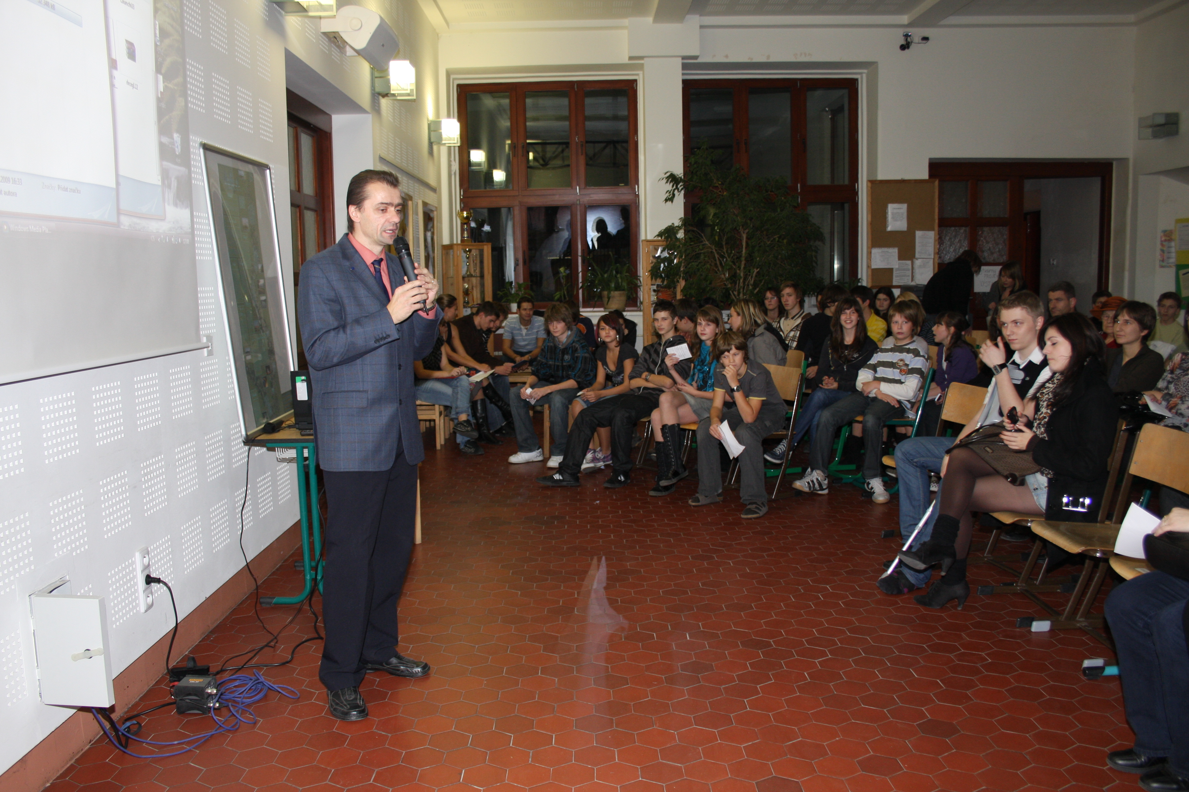 Trojské gymnázium foto 3