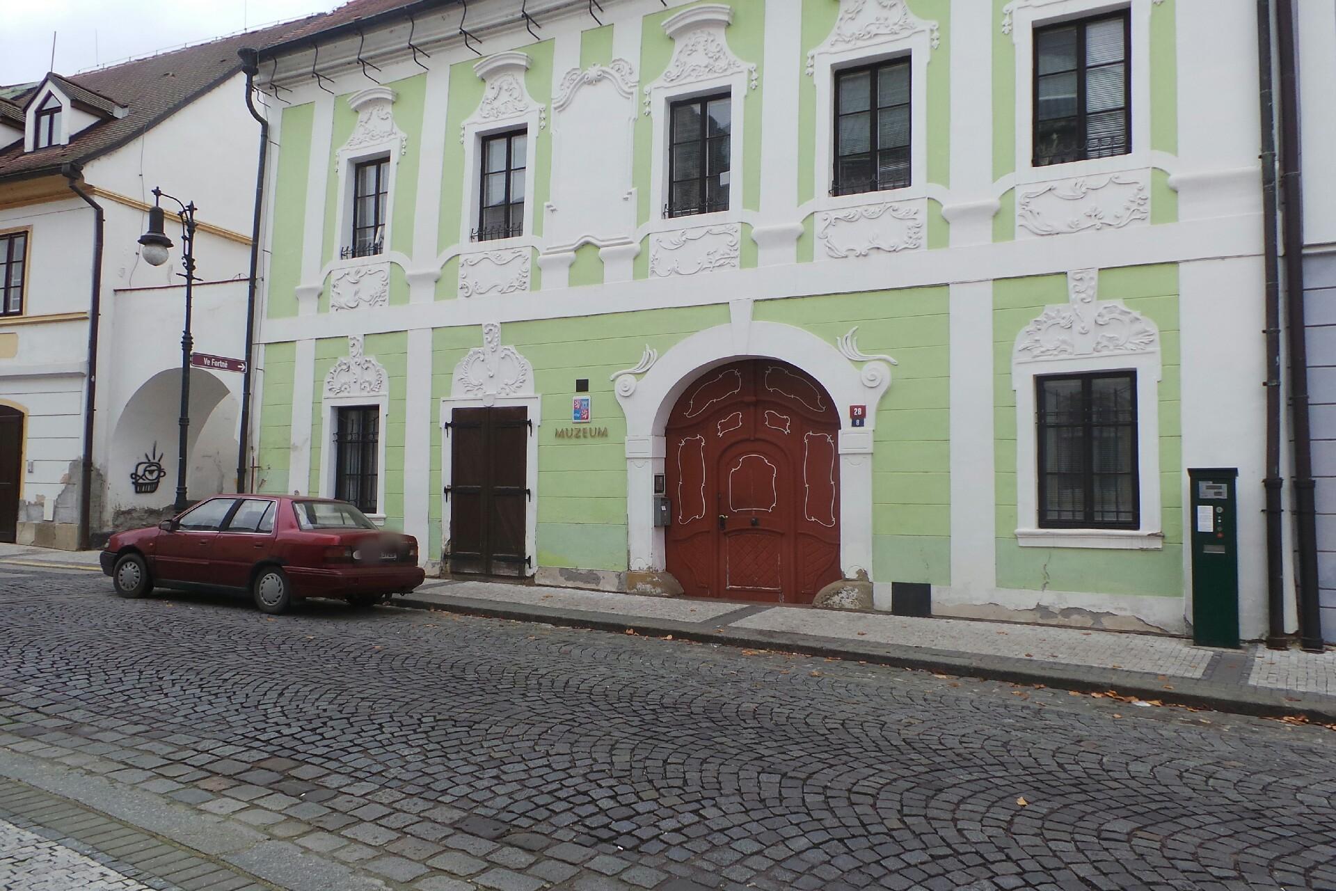 Historie a současnost Poohří, z. s.