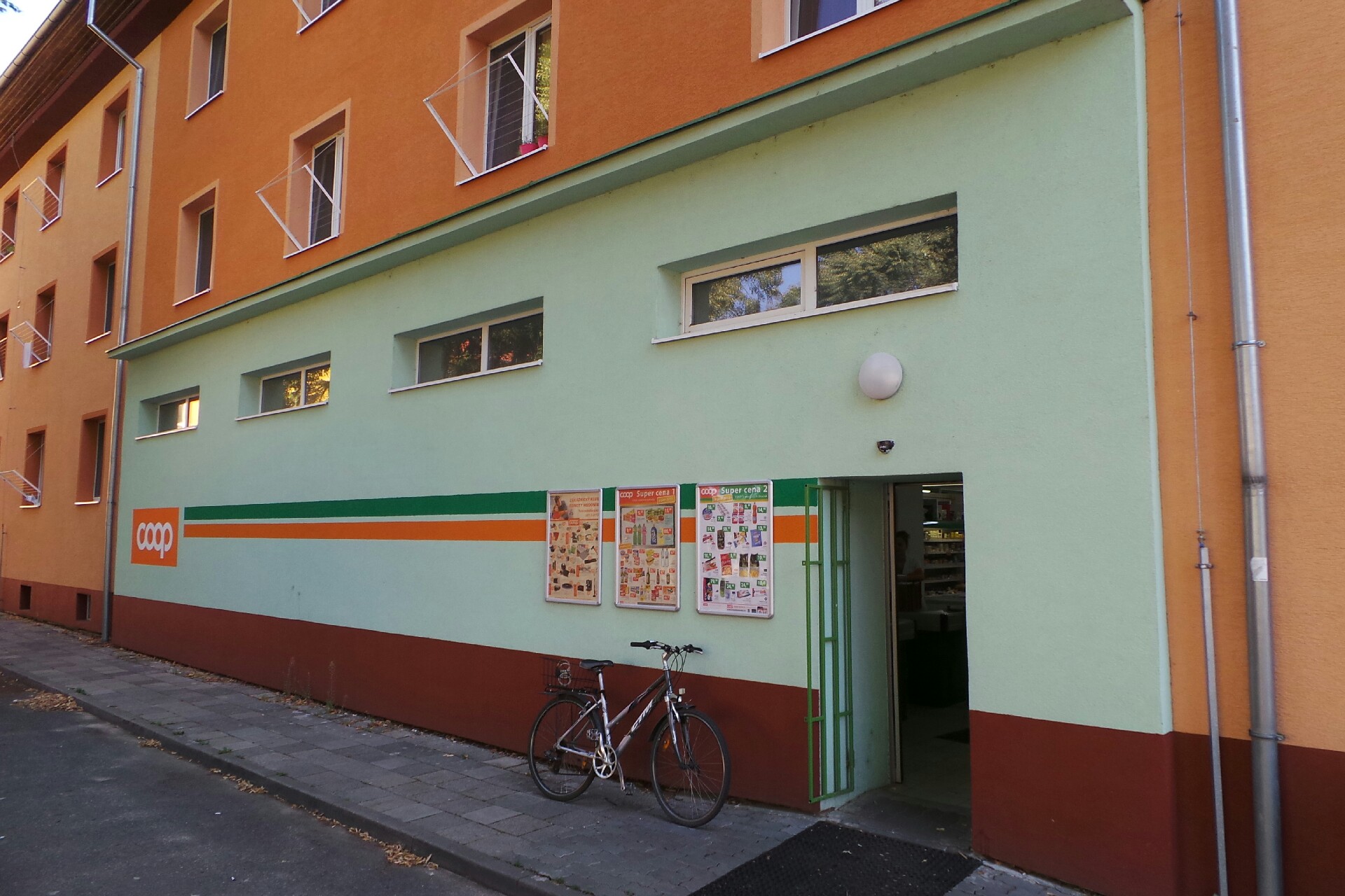 Jednota, spotřební družstvo v Hodoníně - COOP