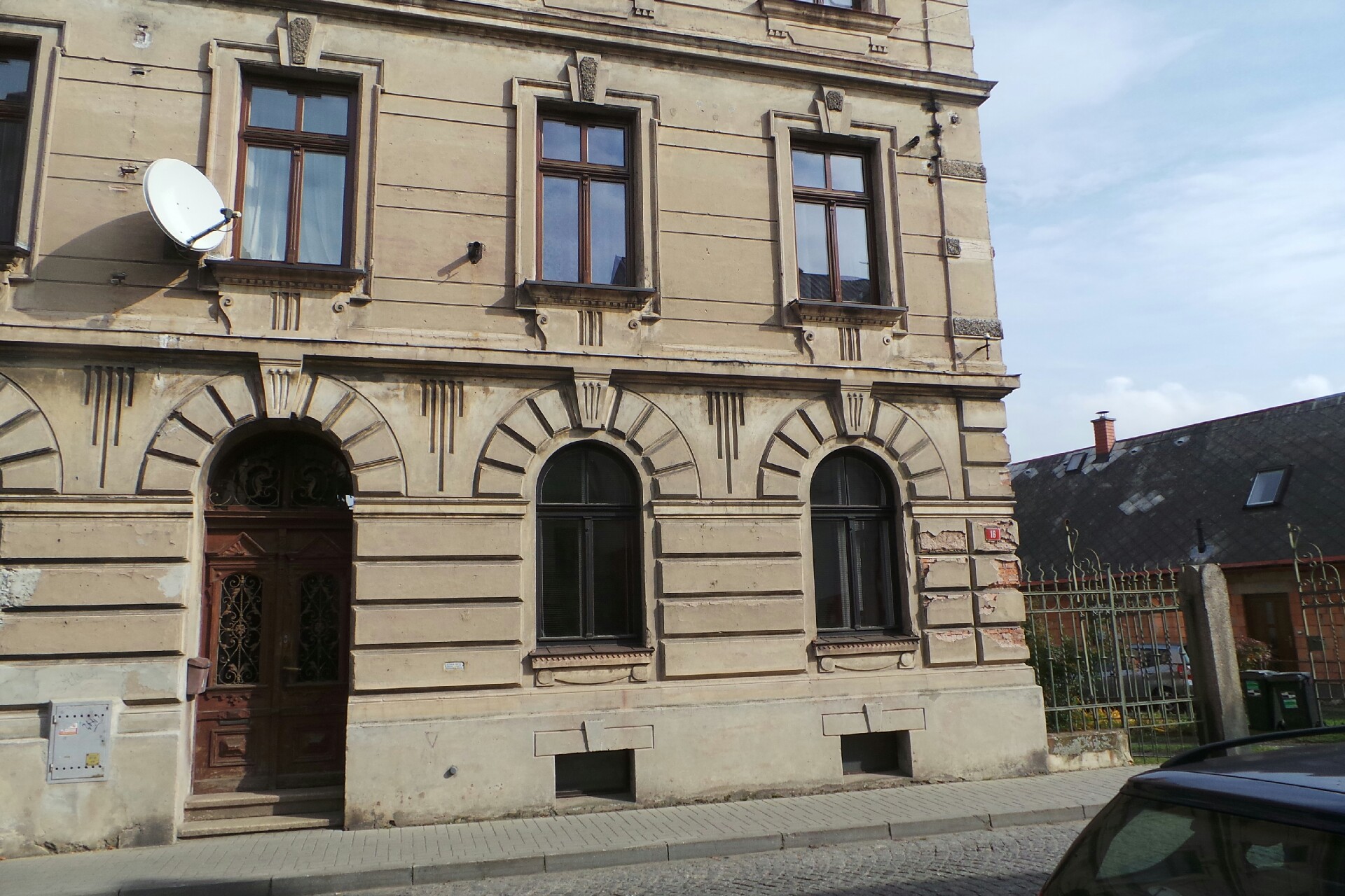 Mgr. Marta Bestosová