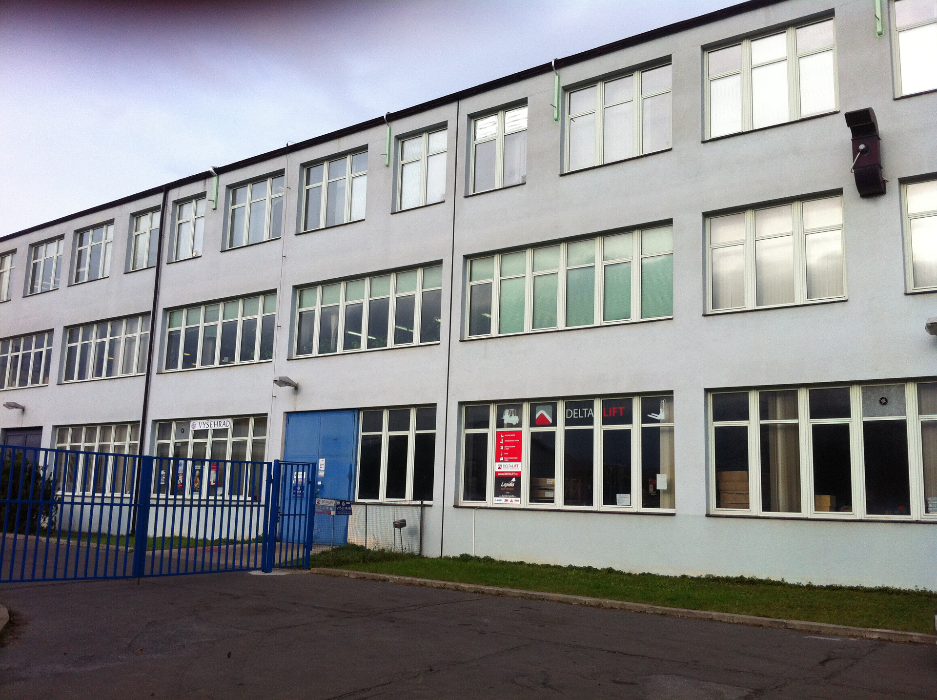 Manipulační a zdvihací technika LUGERO