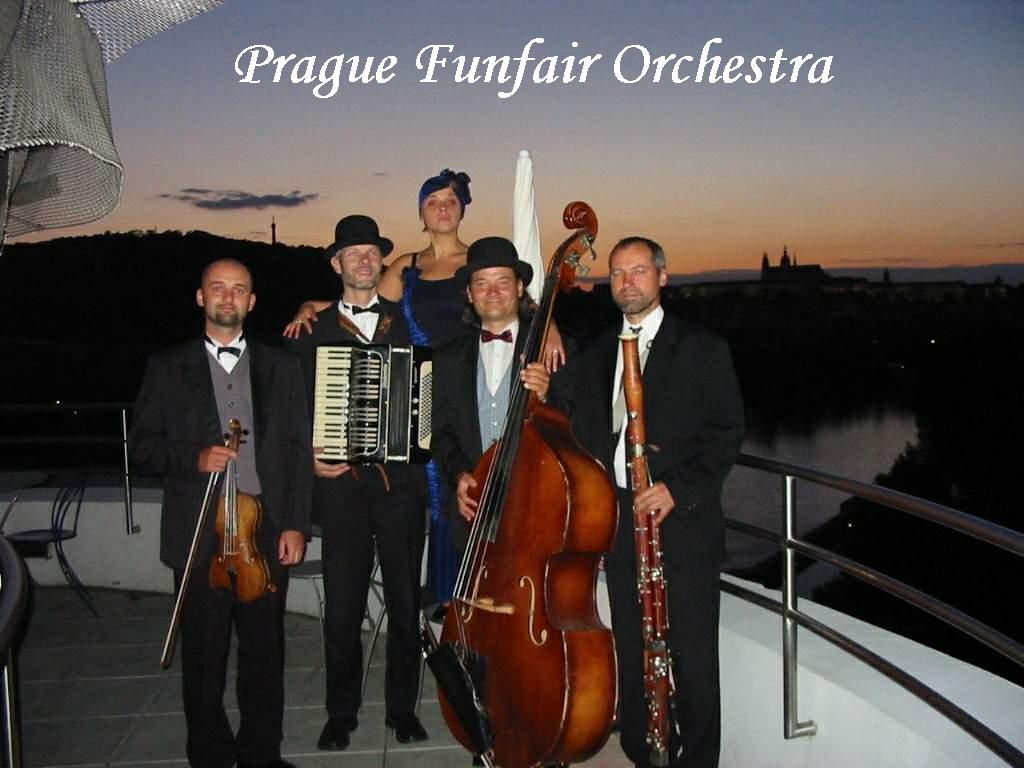 Pražský pouťový orchestr foto 2
