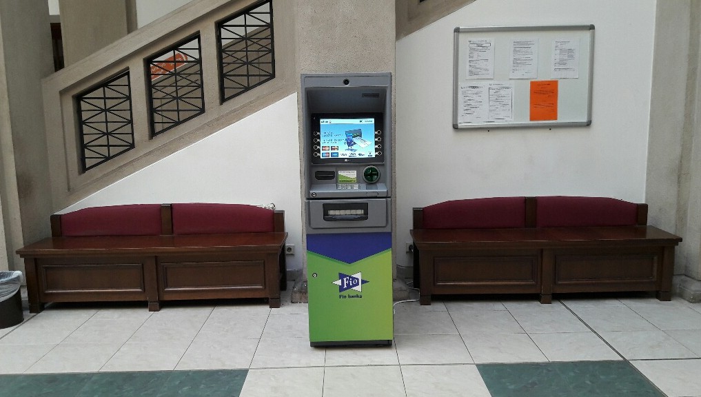 Bankomat Fio banky foto 2