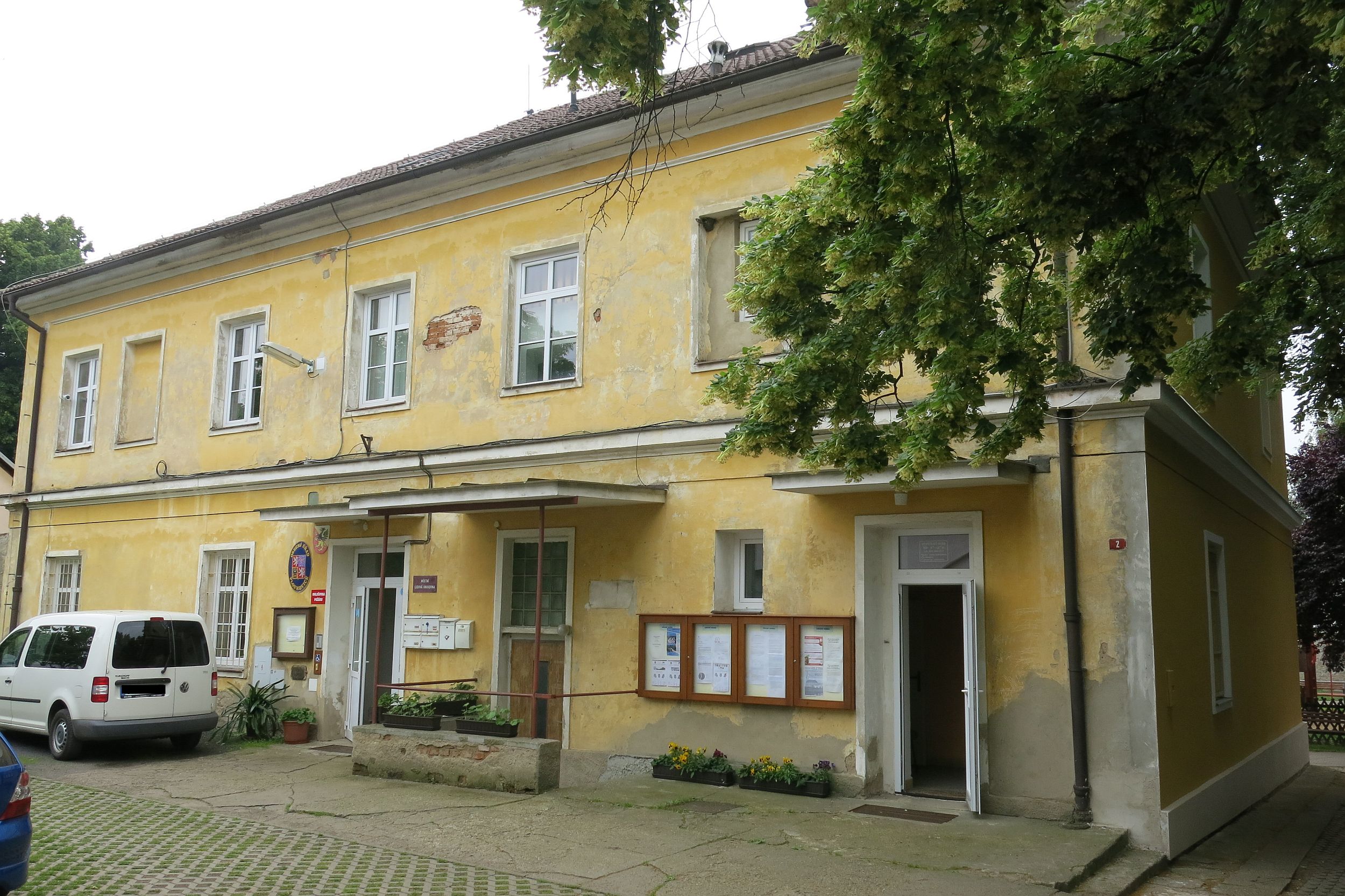 Ploskovice - obecní úřad