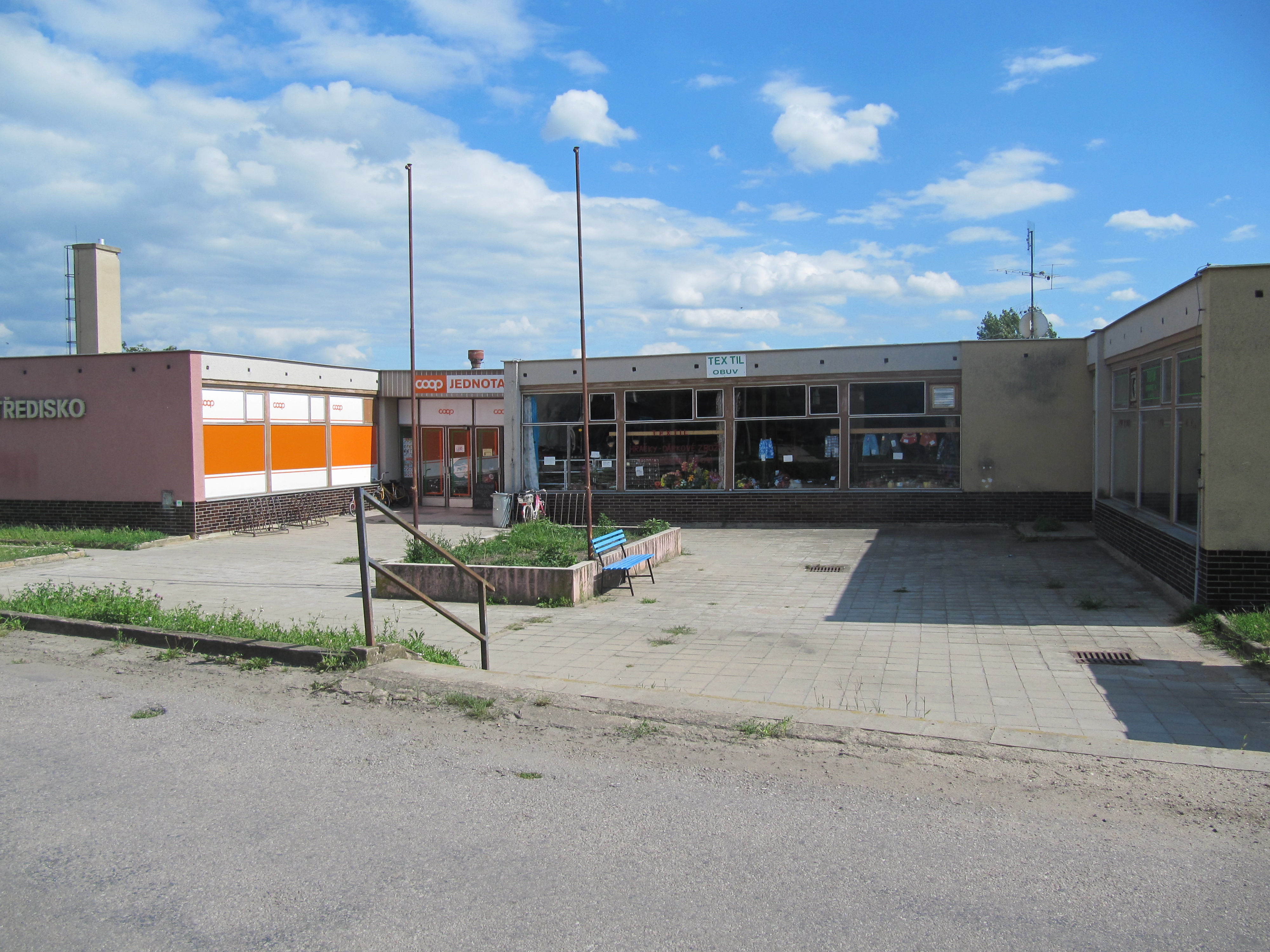 JEDNOTA, spotřební družstvo, Moravský Krumlov – COOP