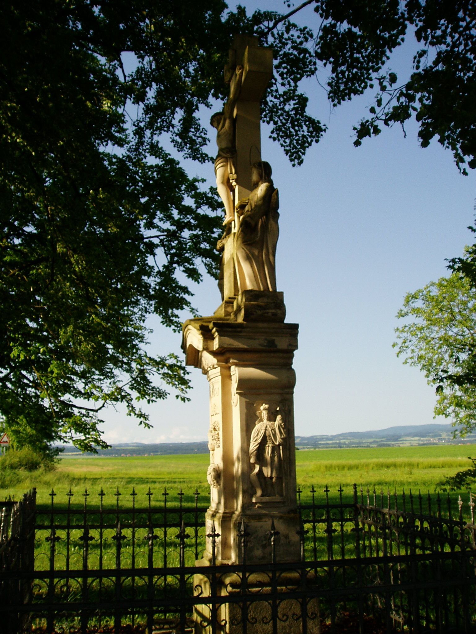 Byzhradec - obecní úřad foto 4