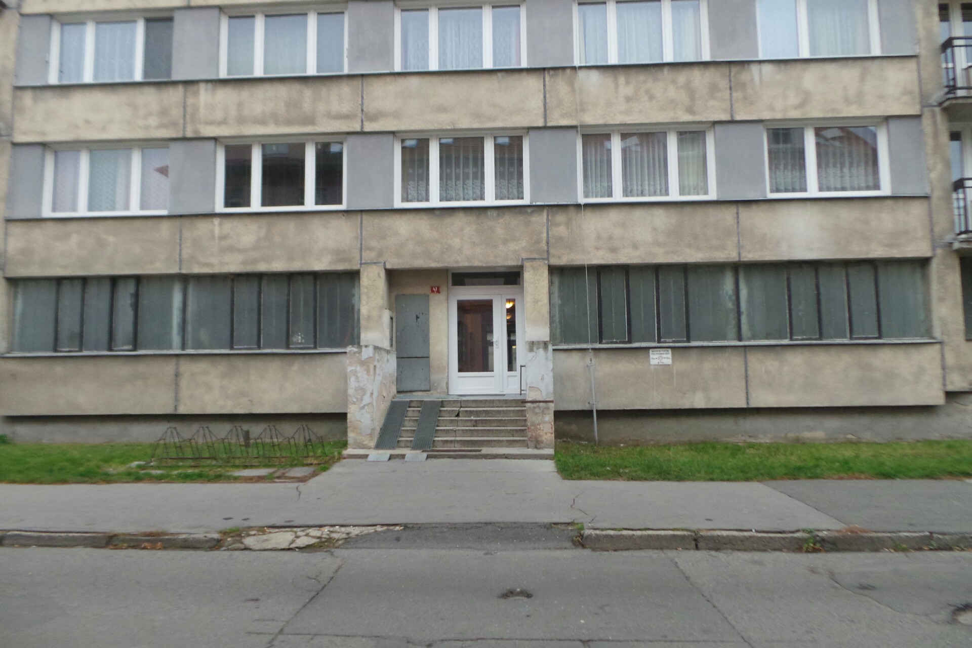 Osvětlovací a ozvučovací firma u kruhového objezdu foto 1