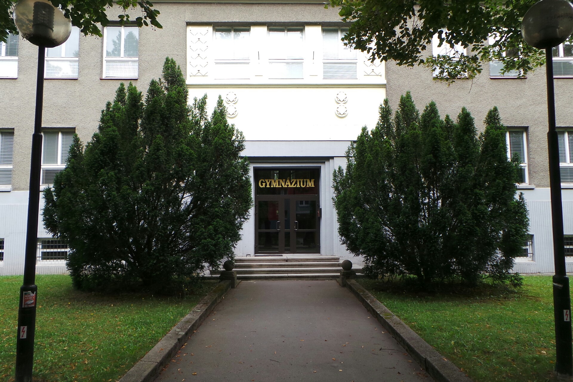 Gymnázium Josefa Kainara, Hlučín, p.o.