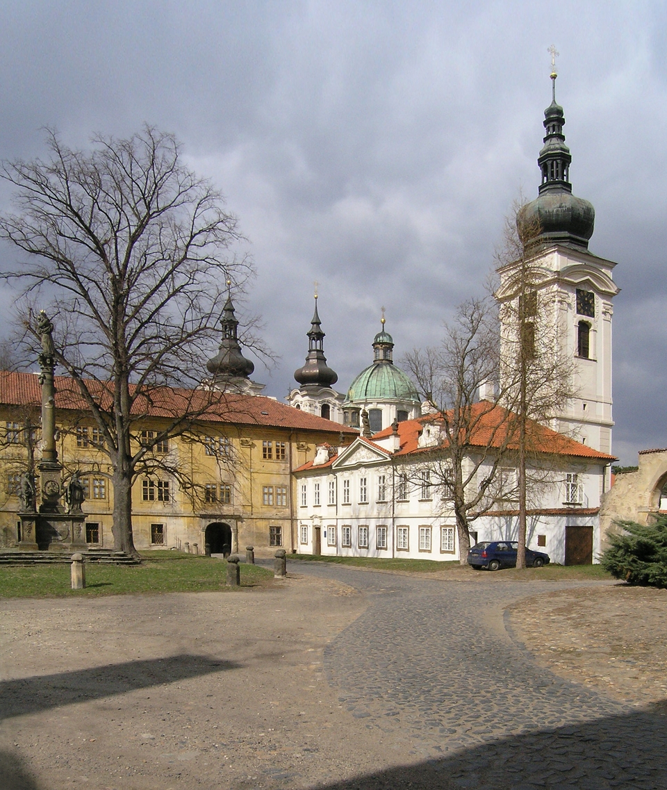 Klášter sester premonstrátek v Doksanech foto 3