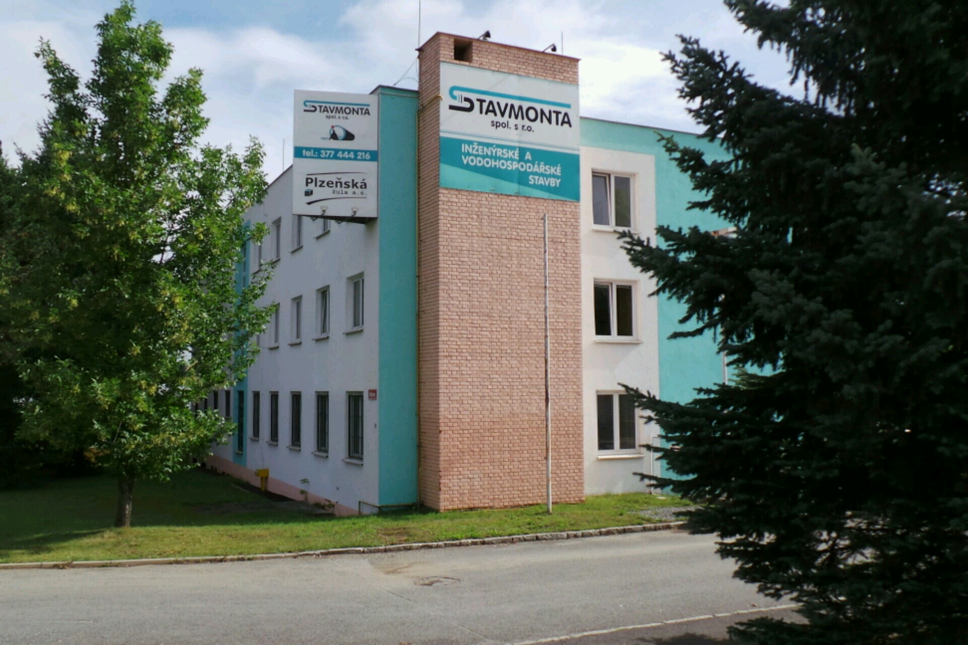 Autodoprava STAVMONTA