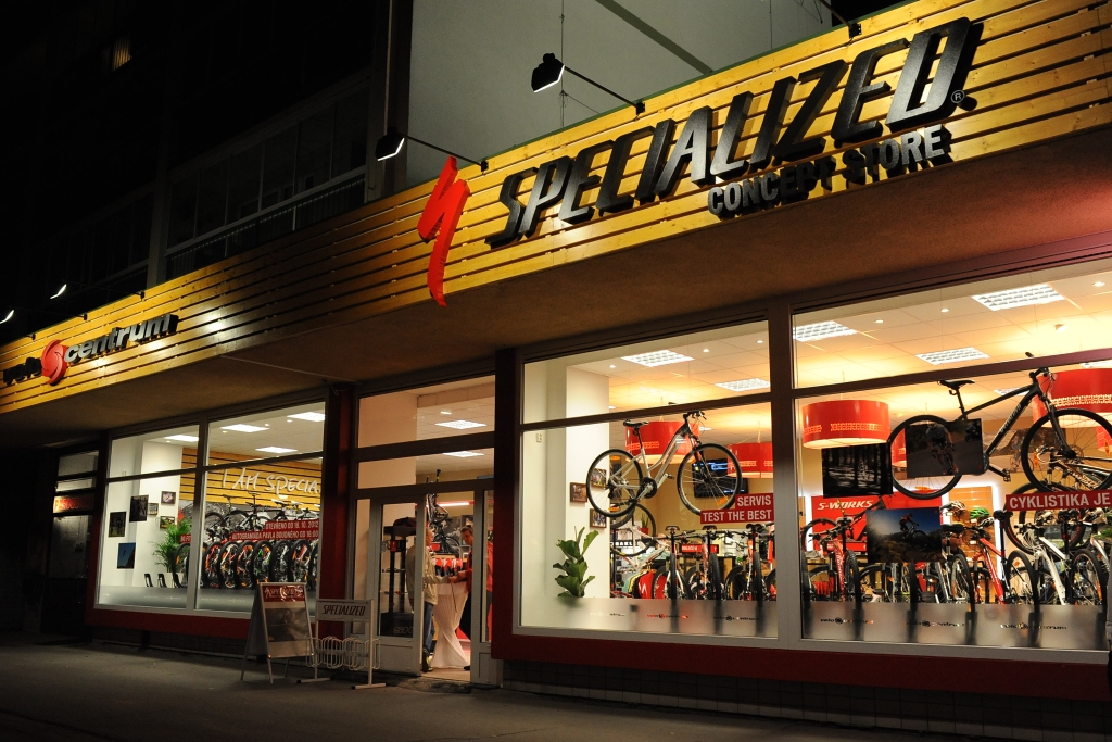 VELOCENTRUM SPECIALIZED CONCEPT STORE