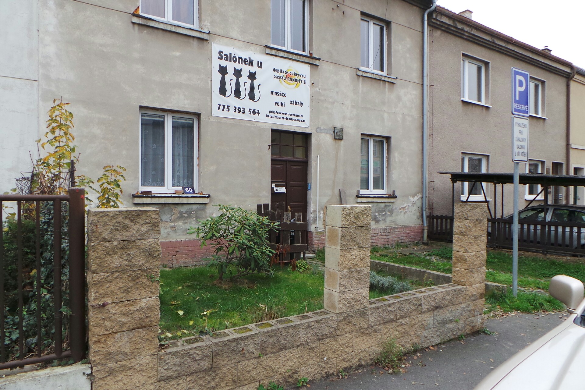 Salónek u tří koček