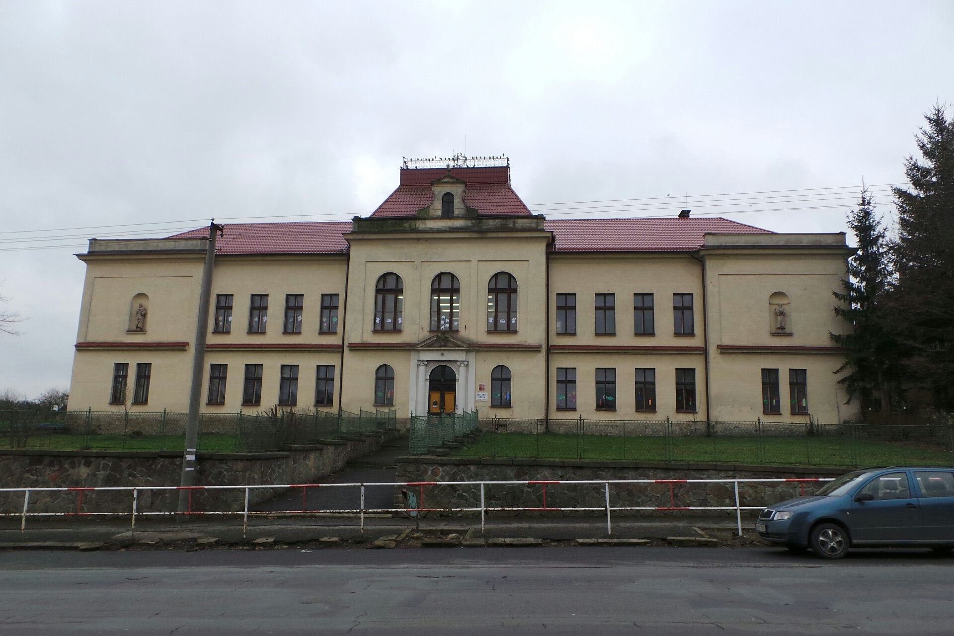 ZUŠ Kamenné Žehrovice