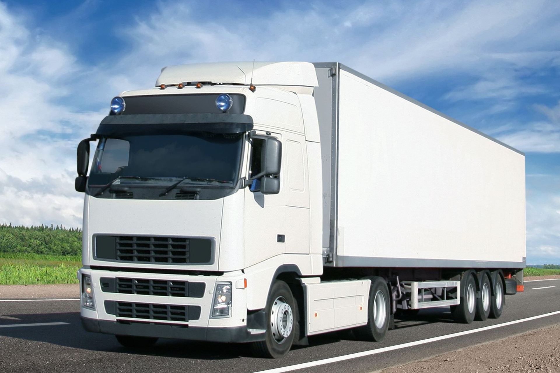 Amdes - nákladní silniční autodoprava, přeprava foto 2