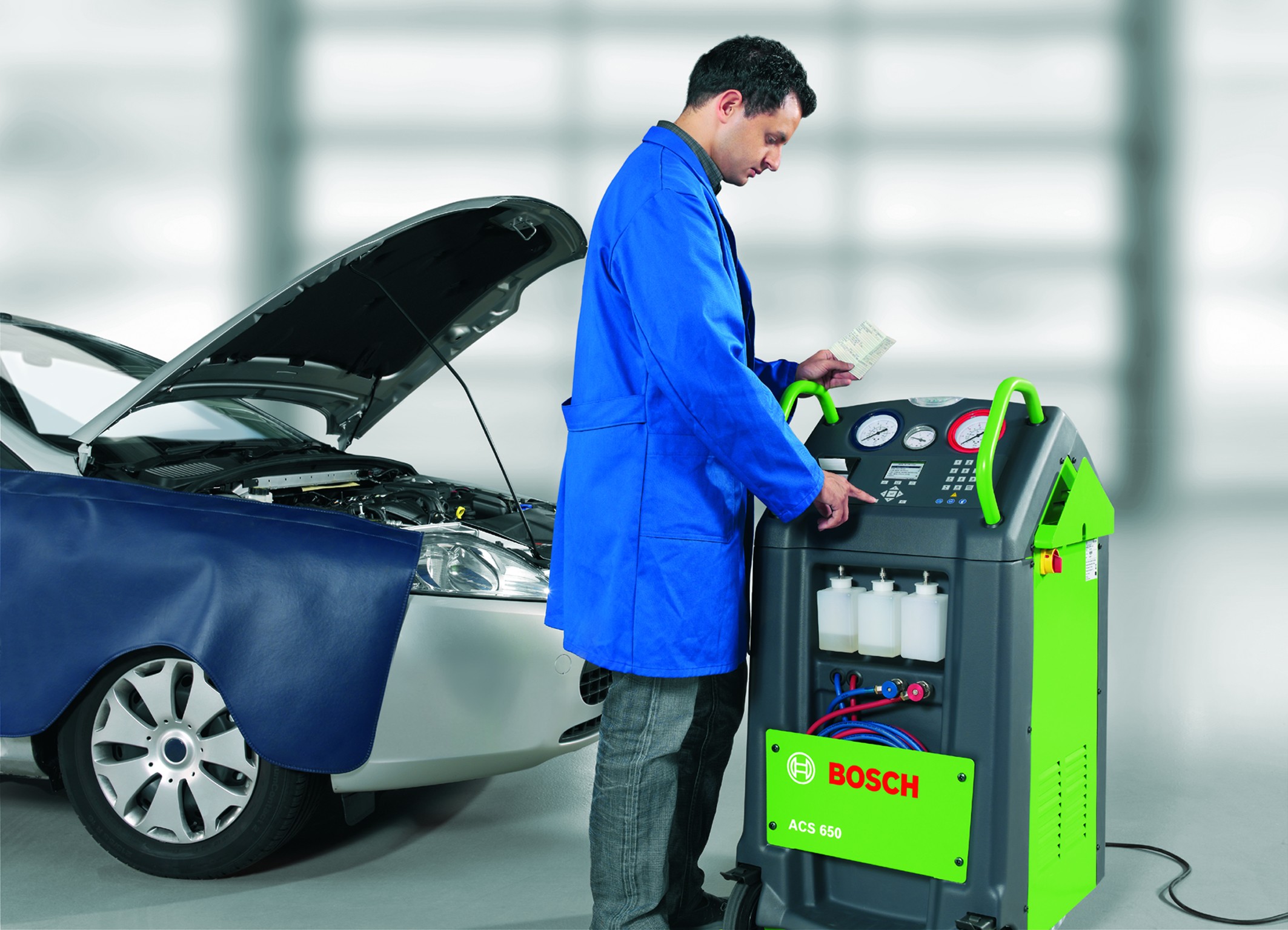 Autocentrum Plus - BOSCH servis foto 2