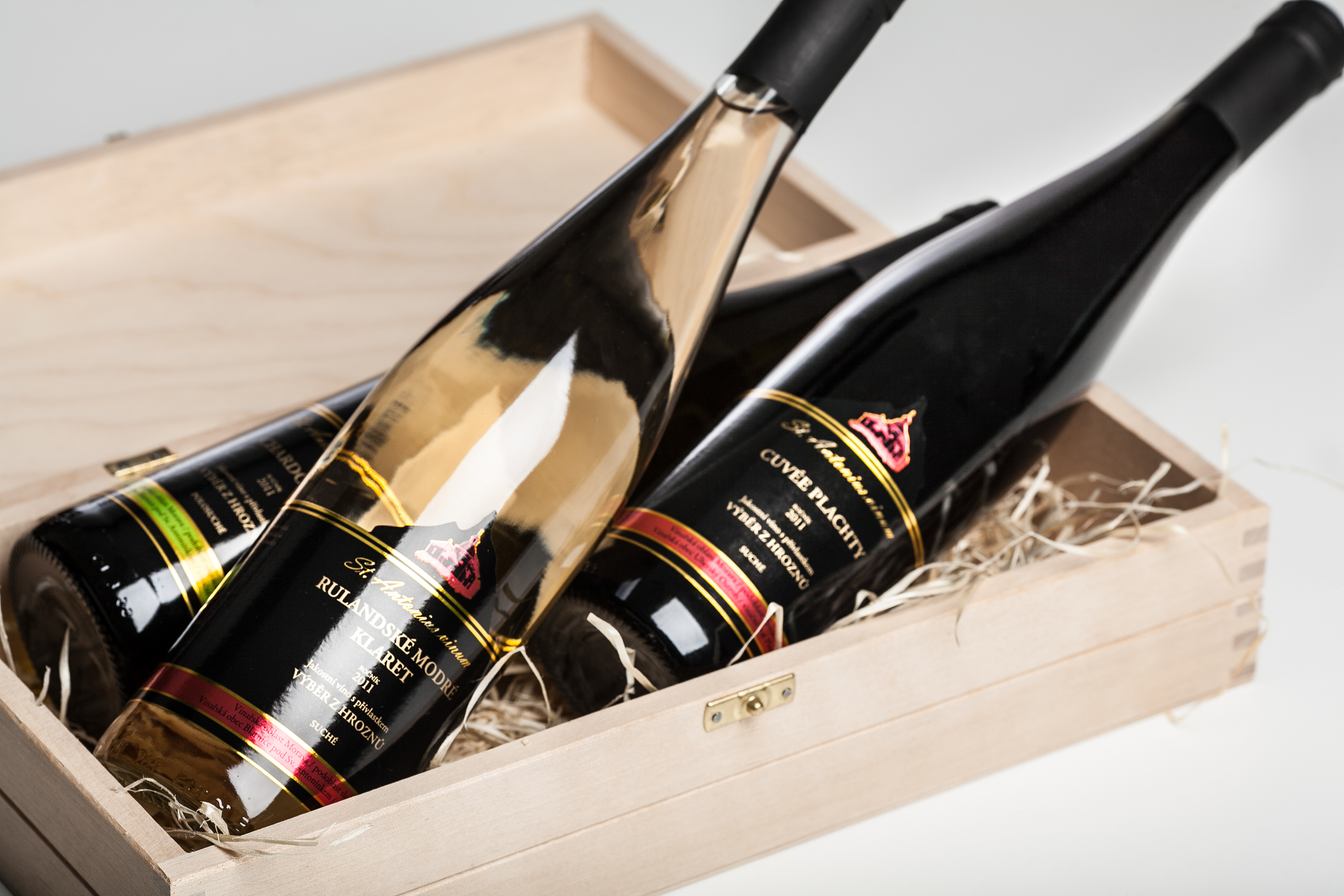 Vinotéka Víno Blatel foto 2