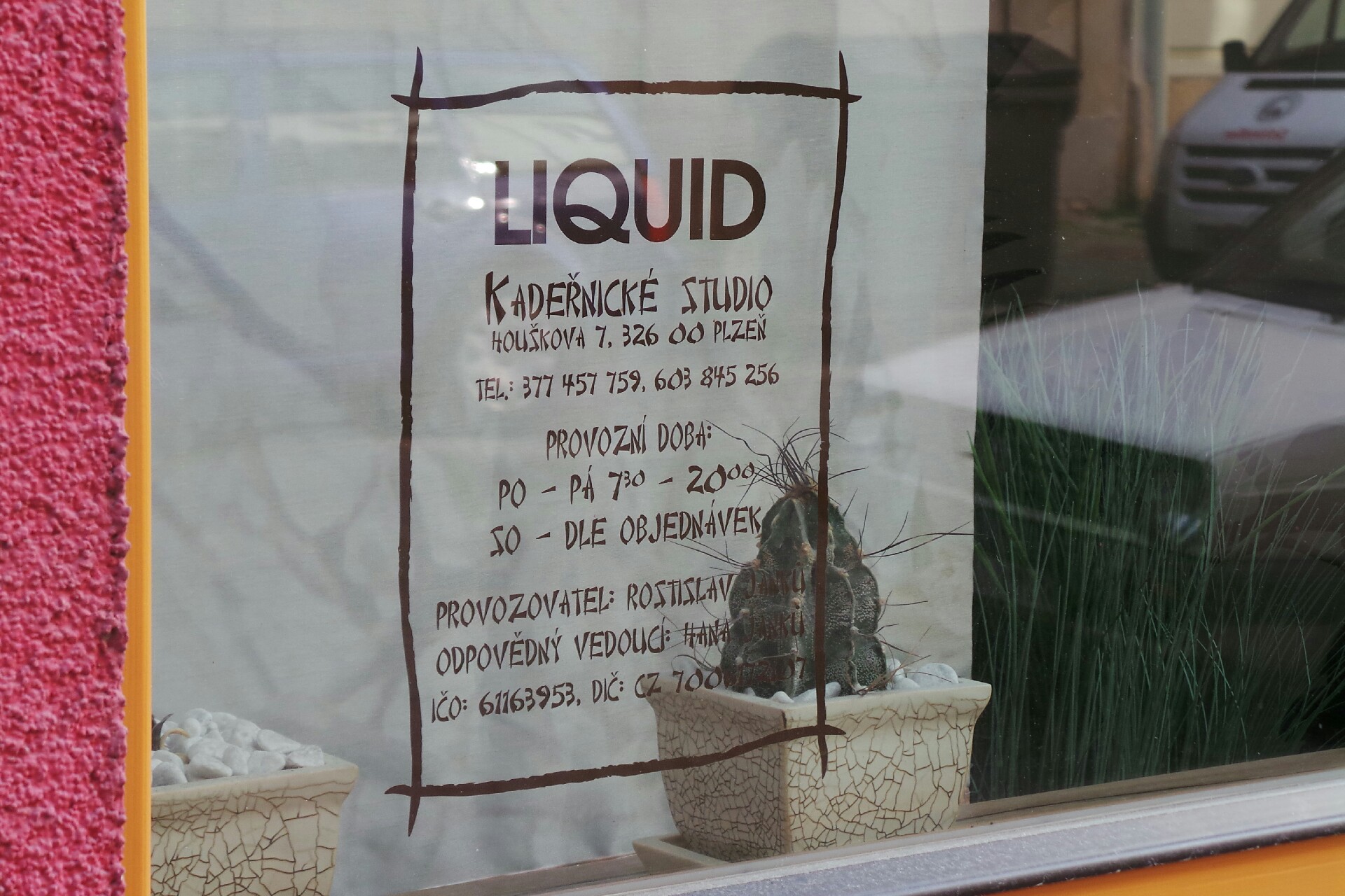 KADEŘNICKÉ STUDIO LIQUID foto 3