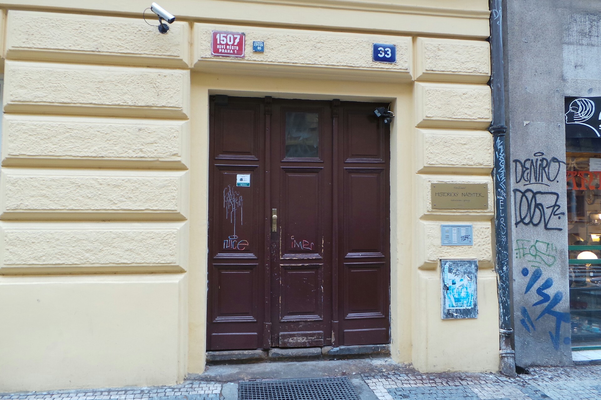 Petr Dostál - restaurování nábytku