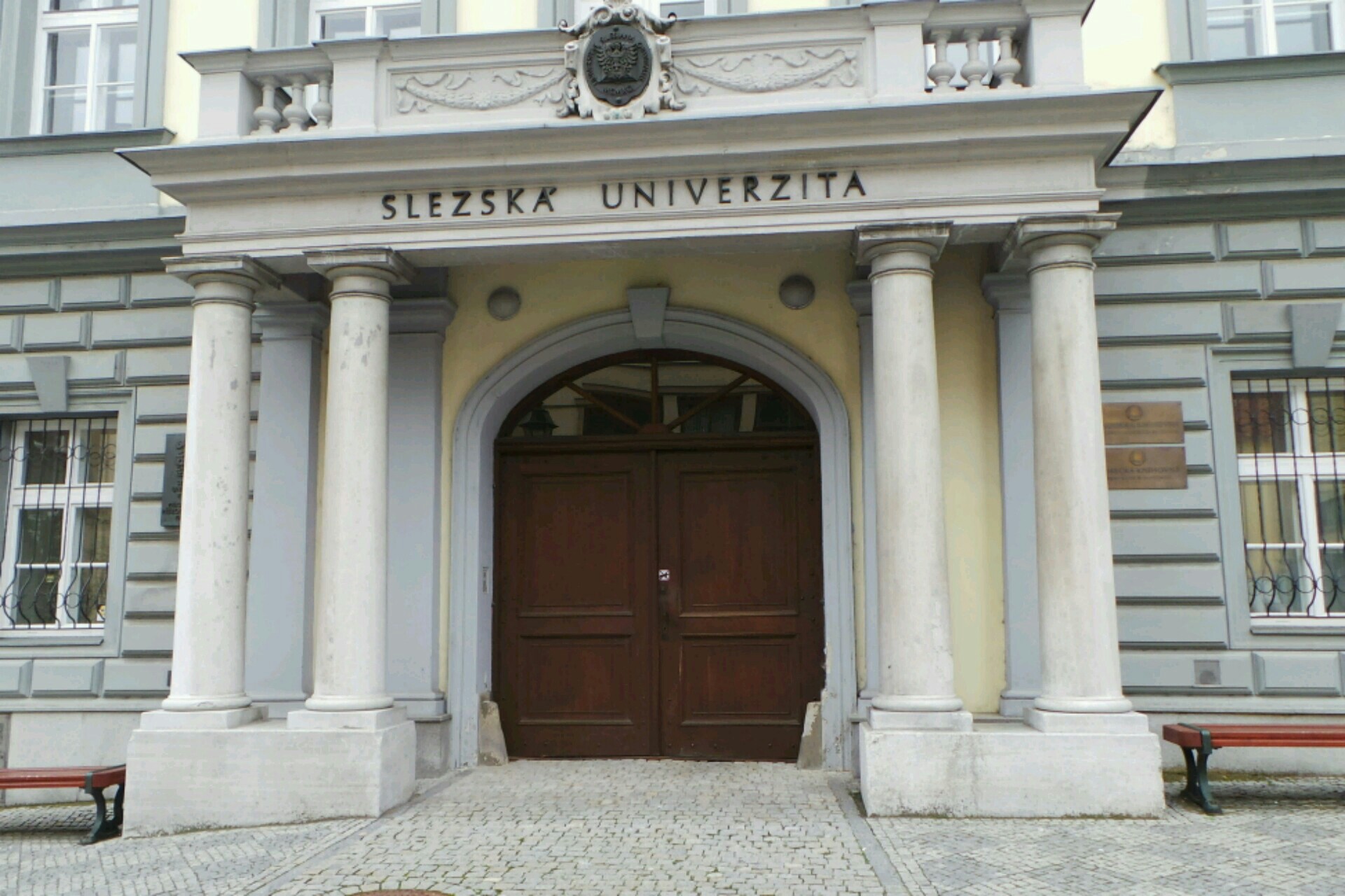 Ústav cizích jazyků Filozoficko-přírodovědecké fakulty