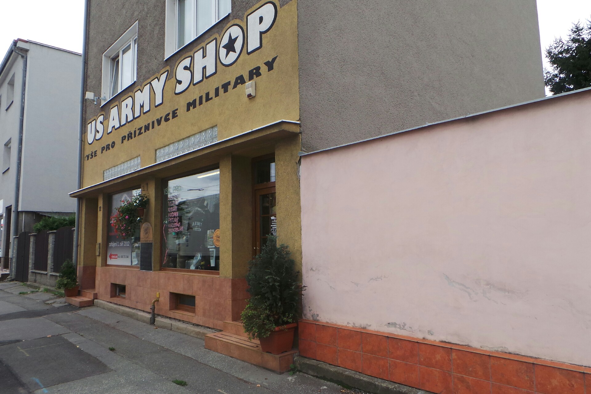 Army Shop Dagmar Dokoupilová