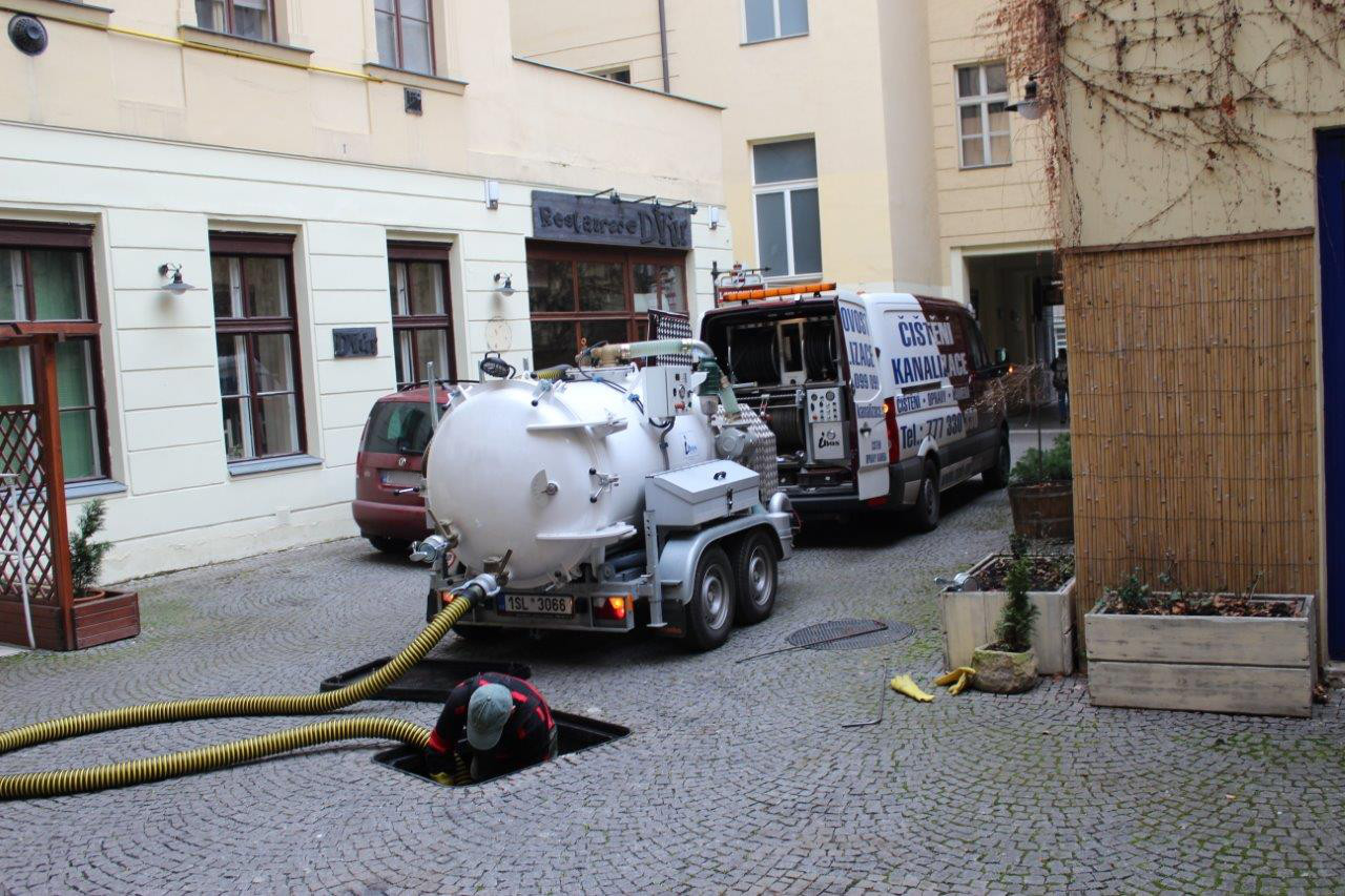 Čištění kanalizace a jímek MPK servis group s.r.o. foto 2
