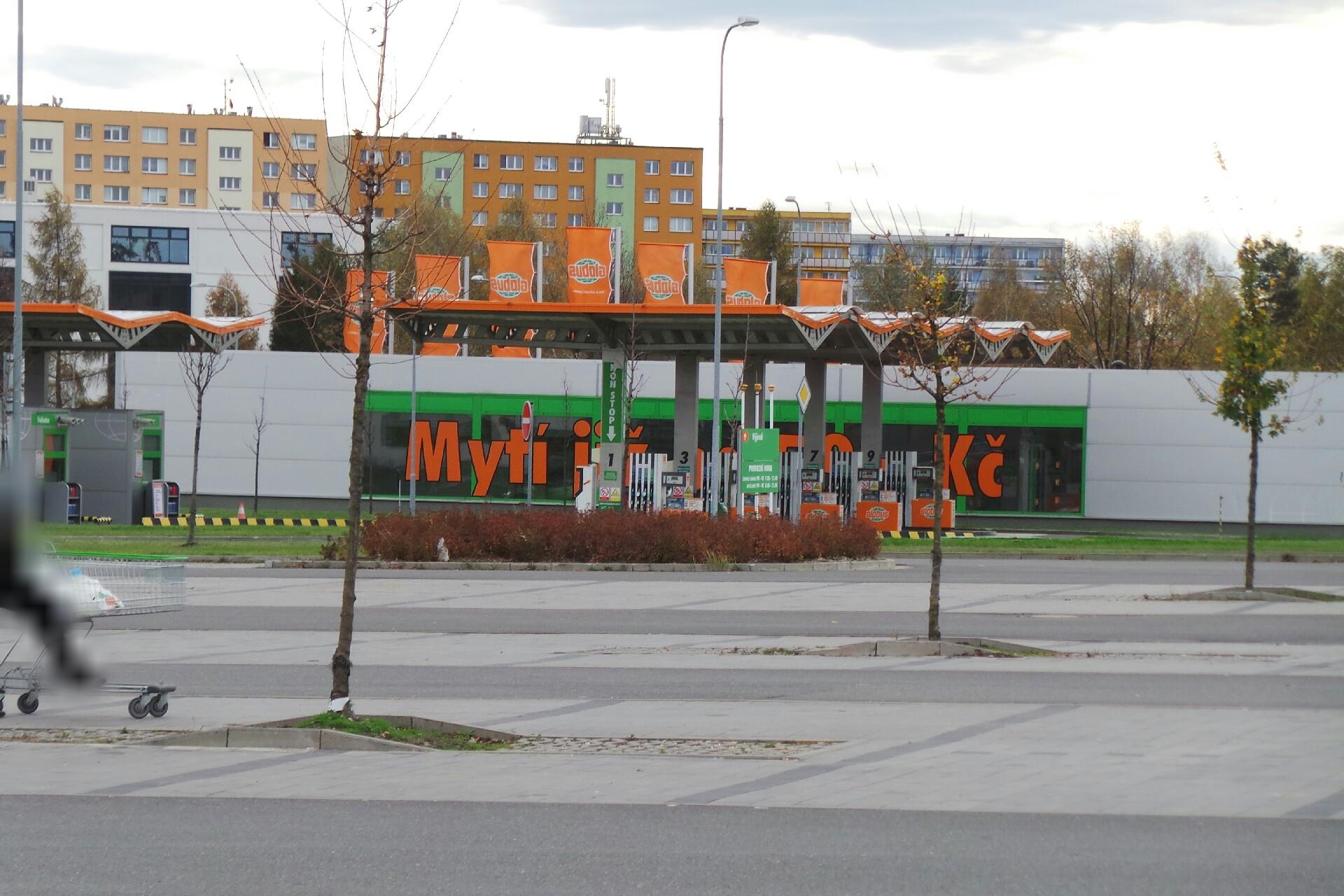 Čerpací stanice Globus foto 2