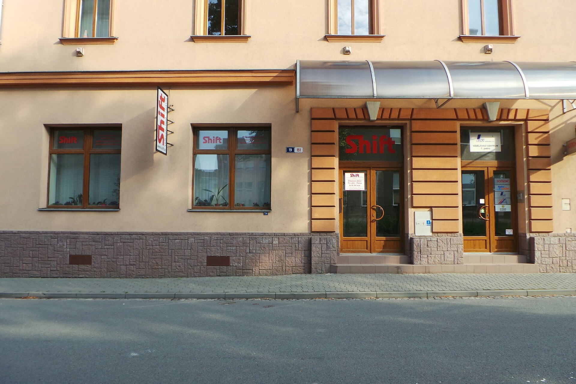 SHIFT, s.r.o.