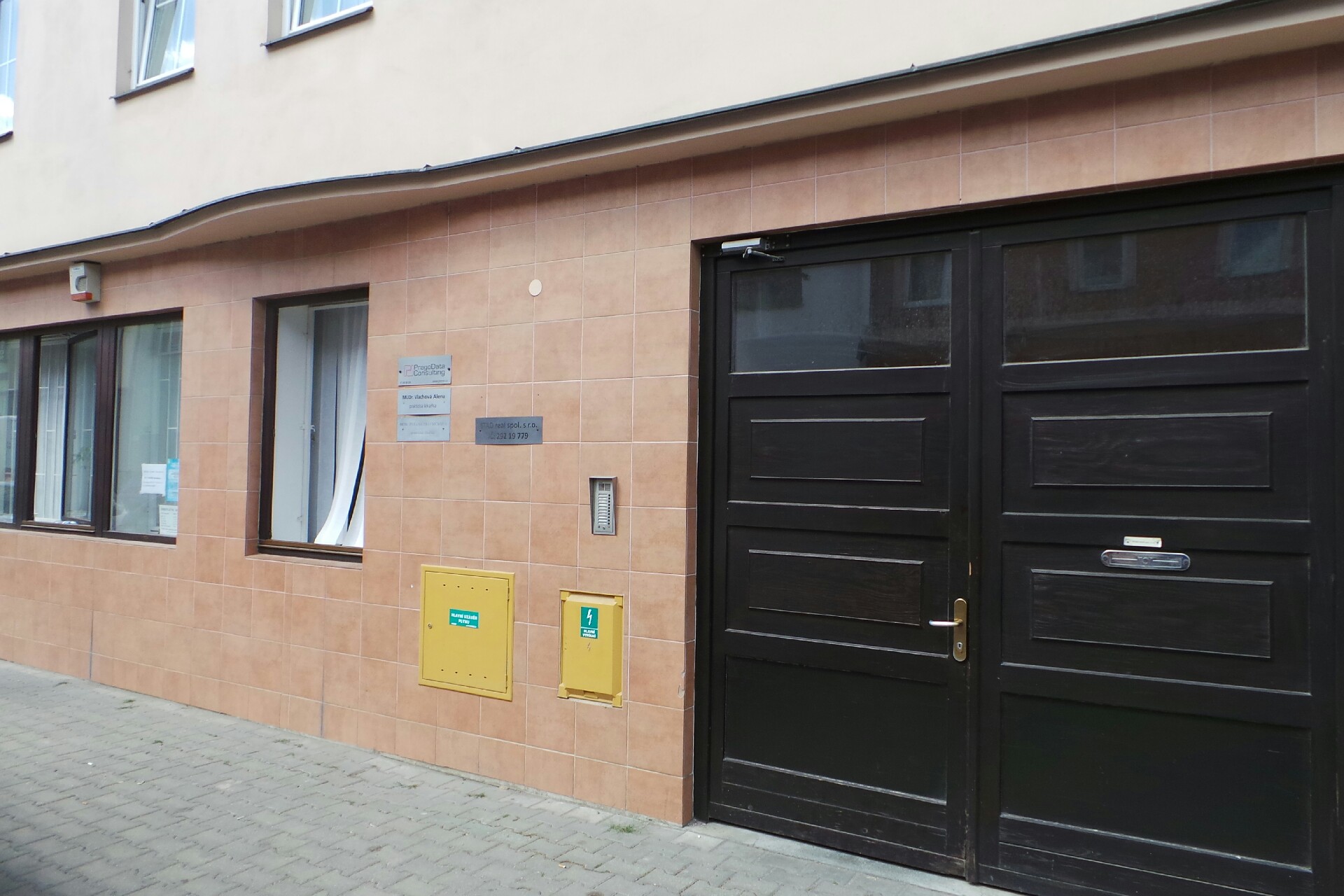 PragoData Consulting, s.r.o.
