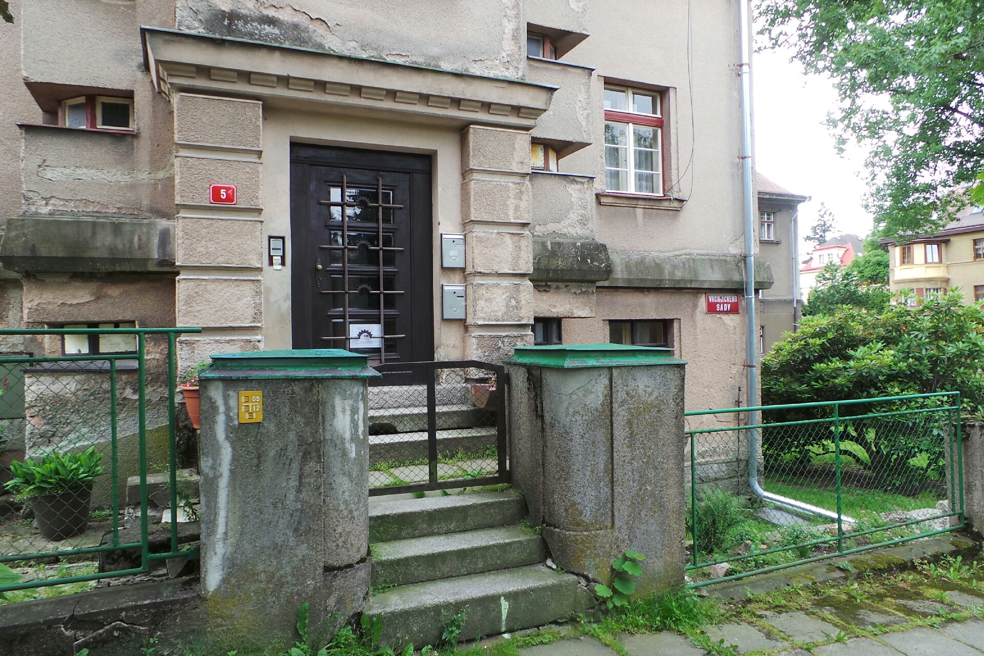 Mgr. Zora Fišarová