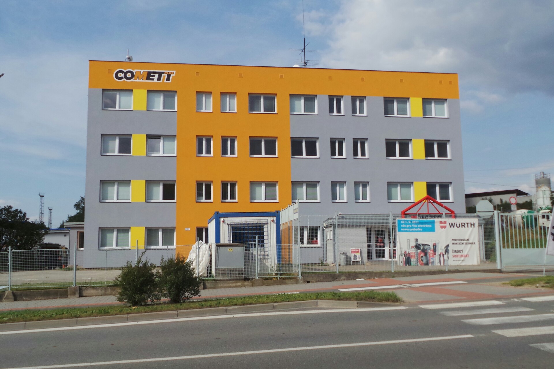 Autobusová doprava - COMETT PLUS, spol. s r.o.