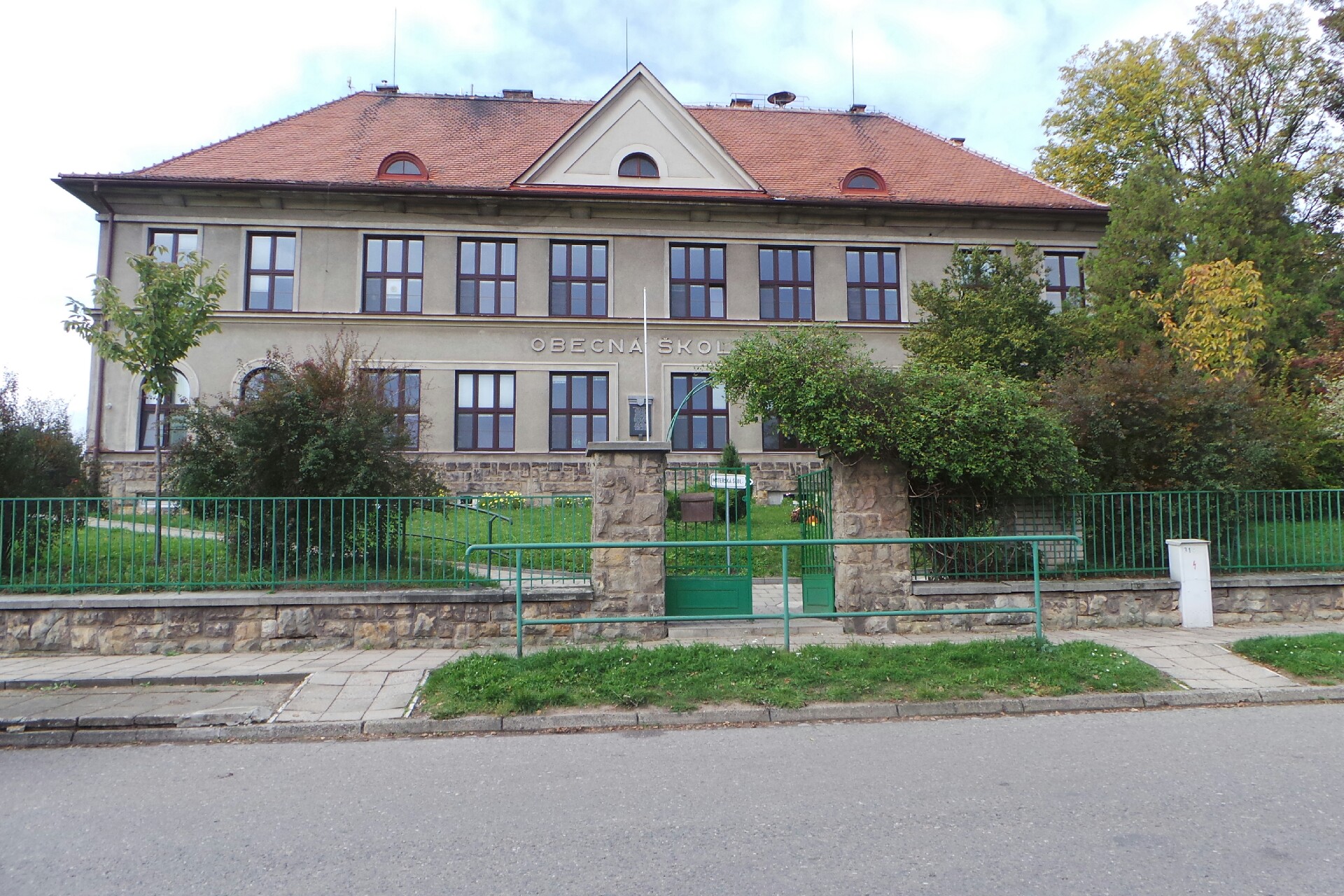 Mateřská škola, Holohlavy