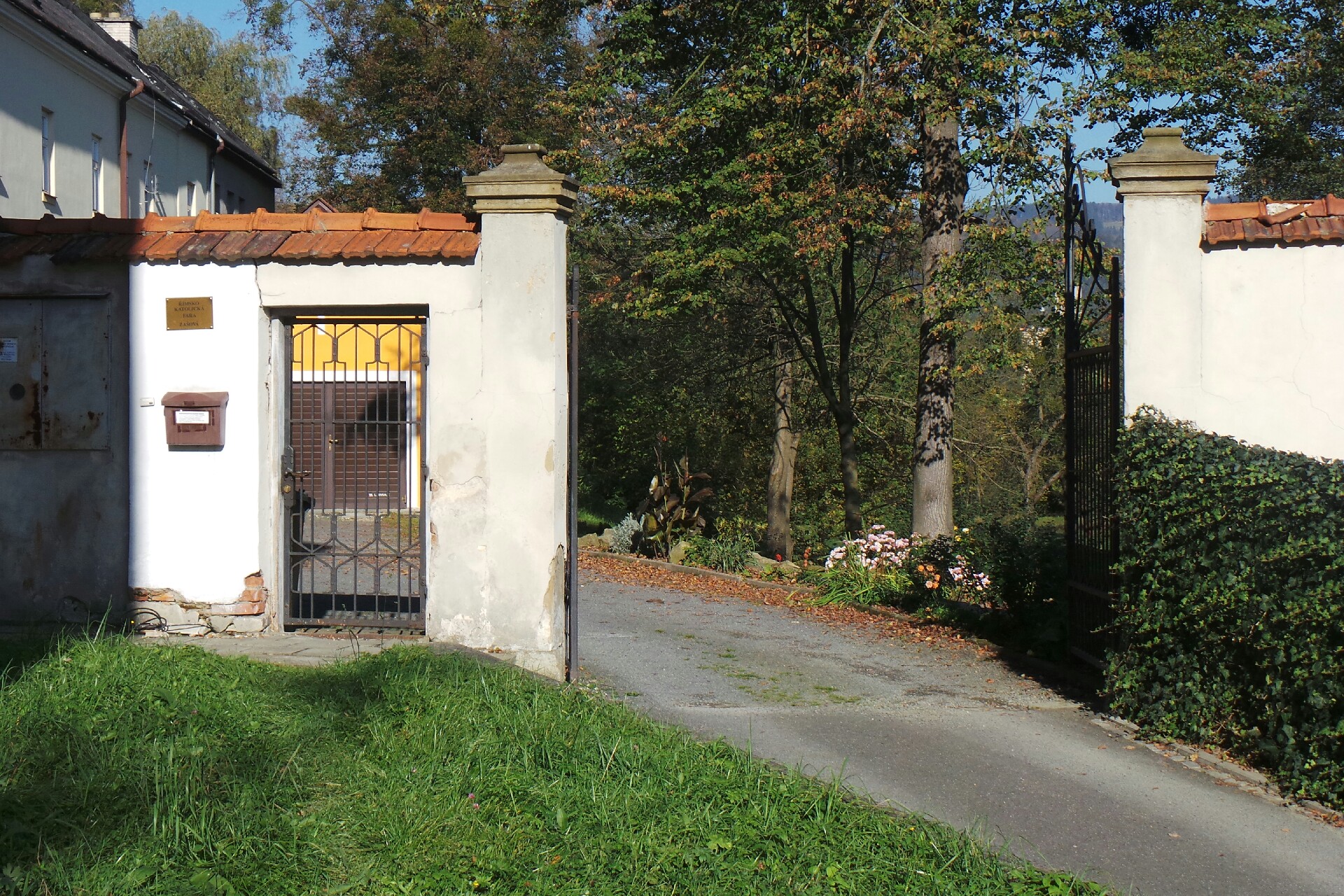 Římskokatolická farnost Zašová foto 2