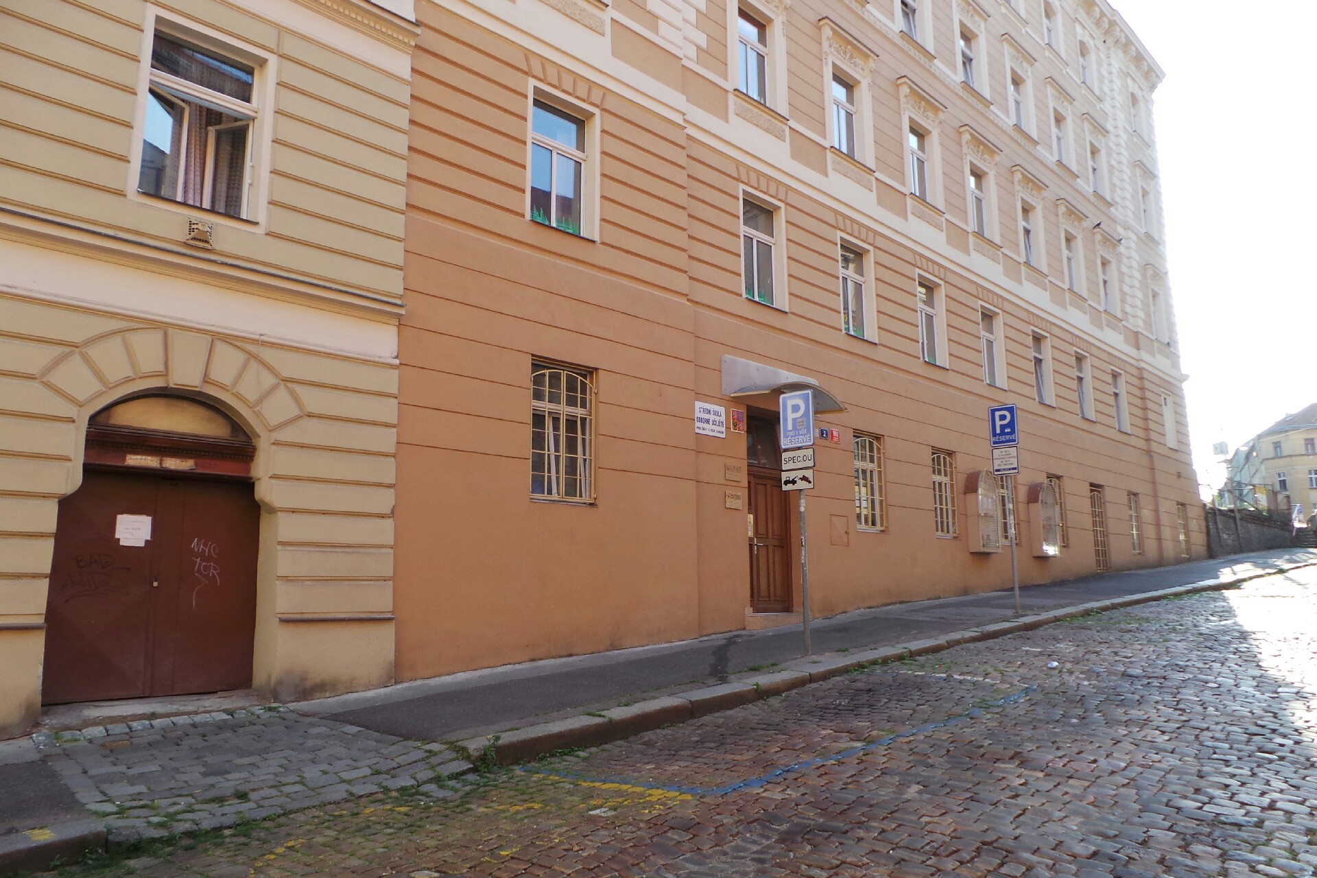 Odborné učiliště pro žáky s více vadami, Praha, s.r.o.