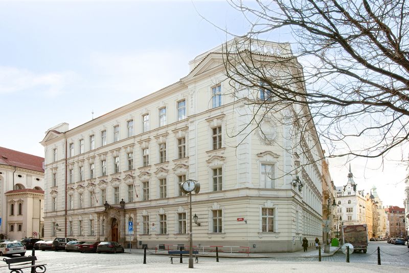 Obchodní akademie Dušní