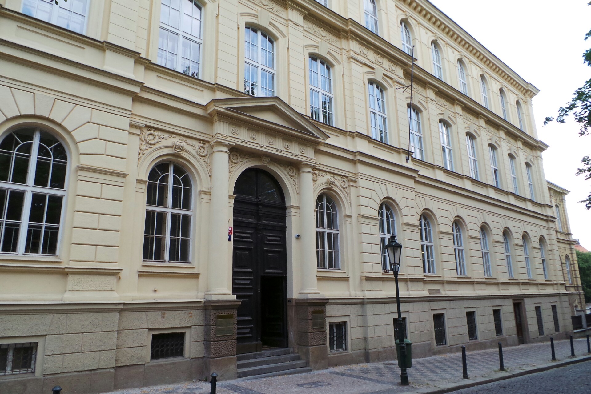 Knihovna České společnosti entomologické