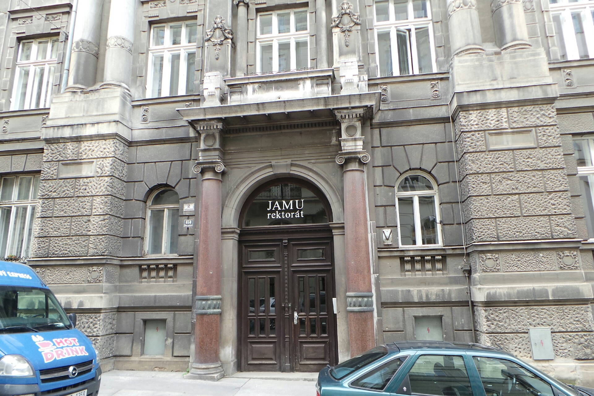 Janáčkova akademie múzických umění