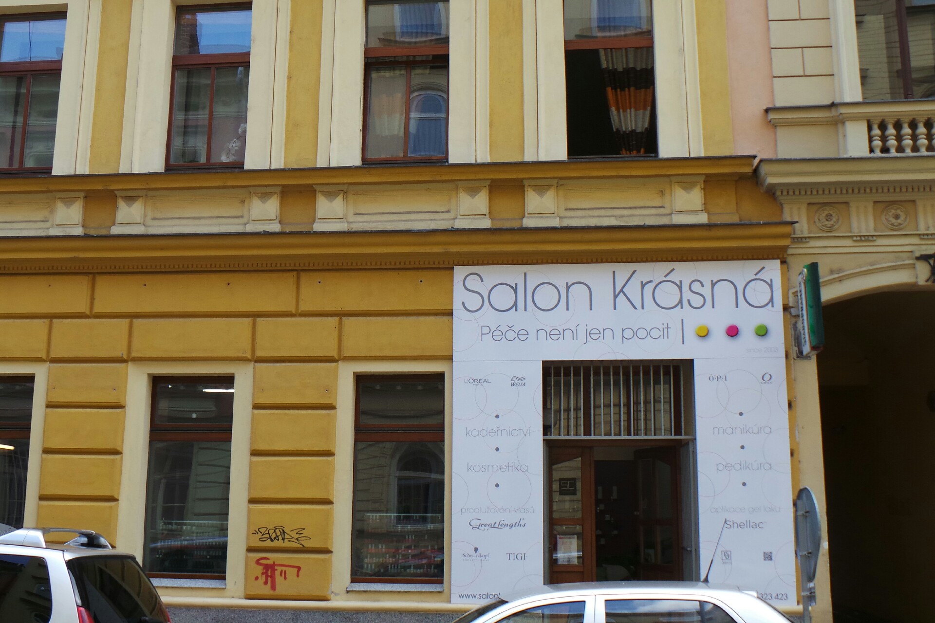 Salon Krásná