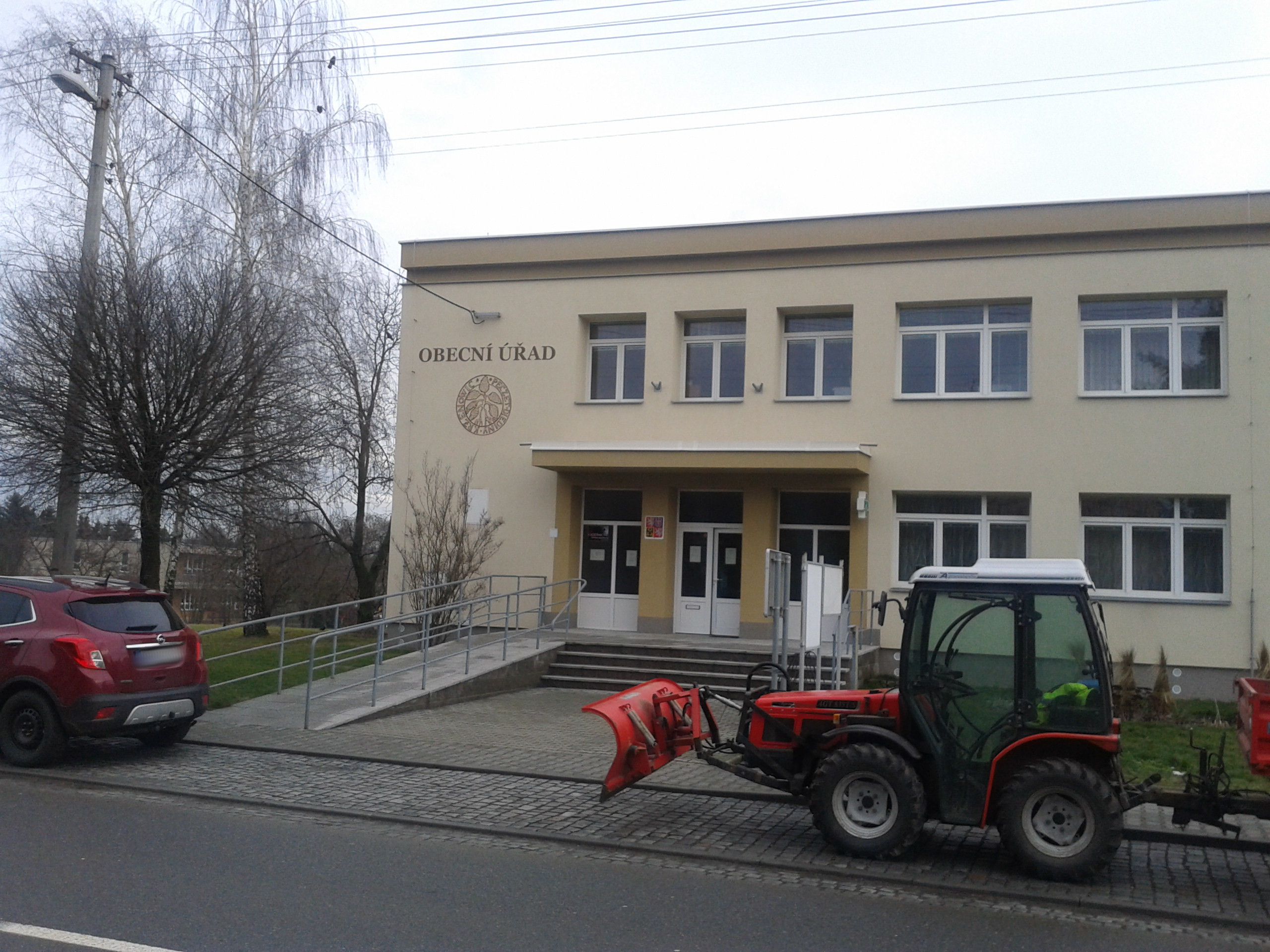 Křenovice - obecní úřad foto 2