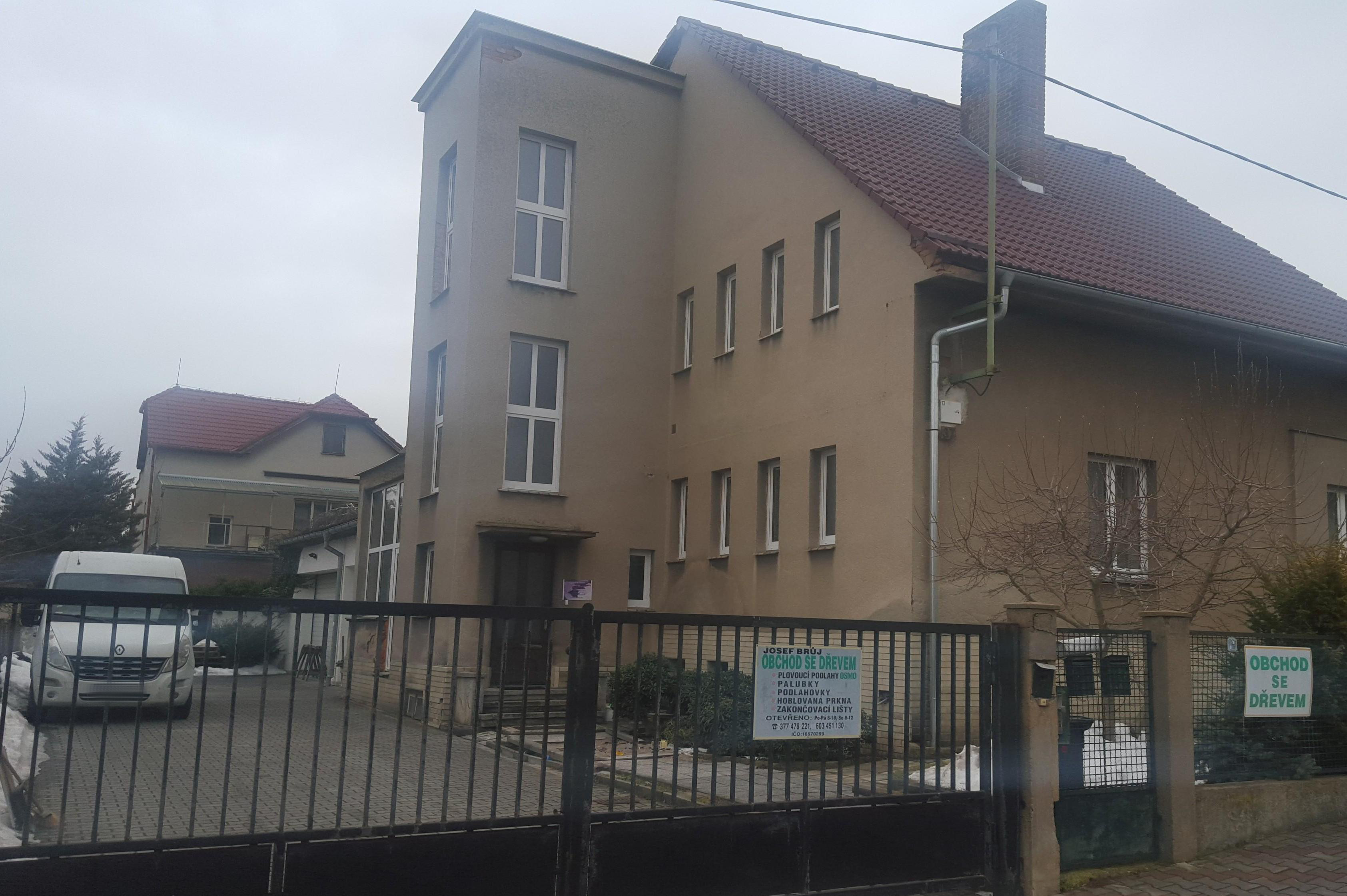 Josef Brůj - obchod se dřevem