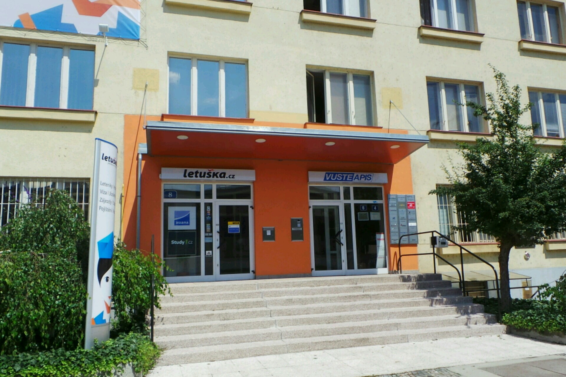 JUDr. Miloš Hošek, advokát