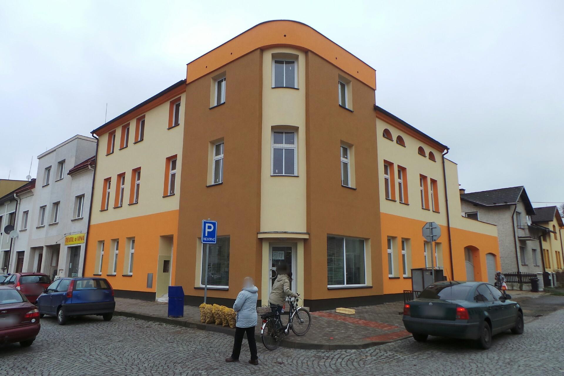 Smíšené zboží Náměstí 	257