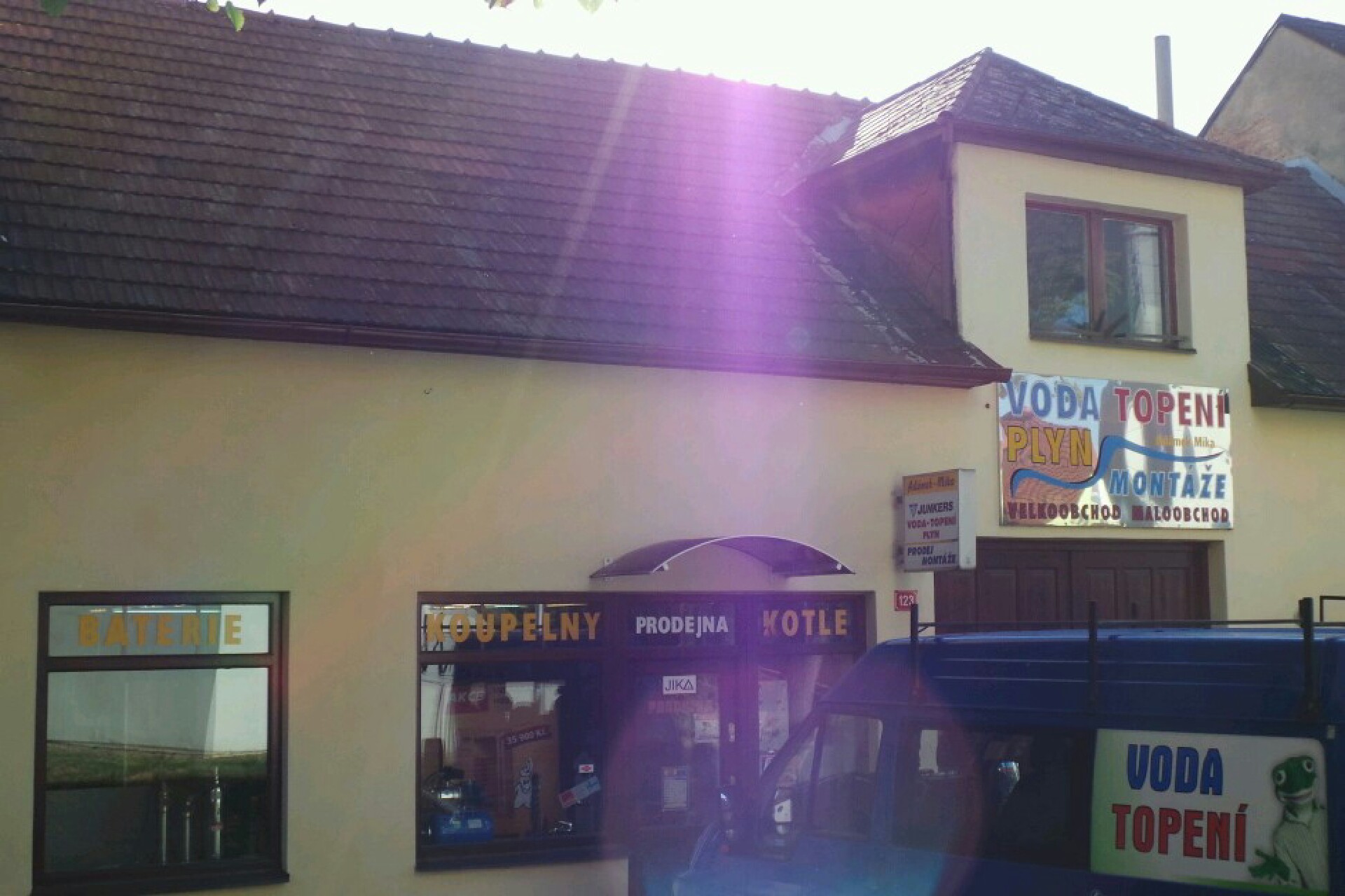 Adámek Josef - ADÁMEK A MÍKA foto 1