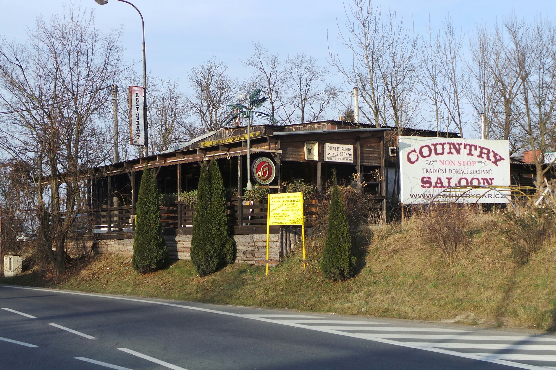 Country Saloon