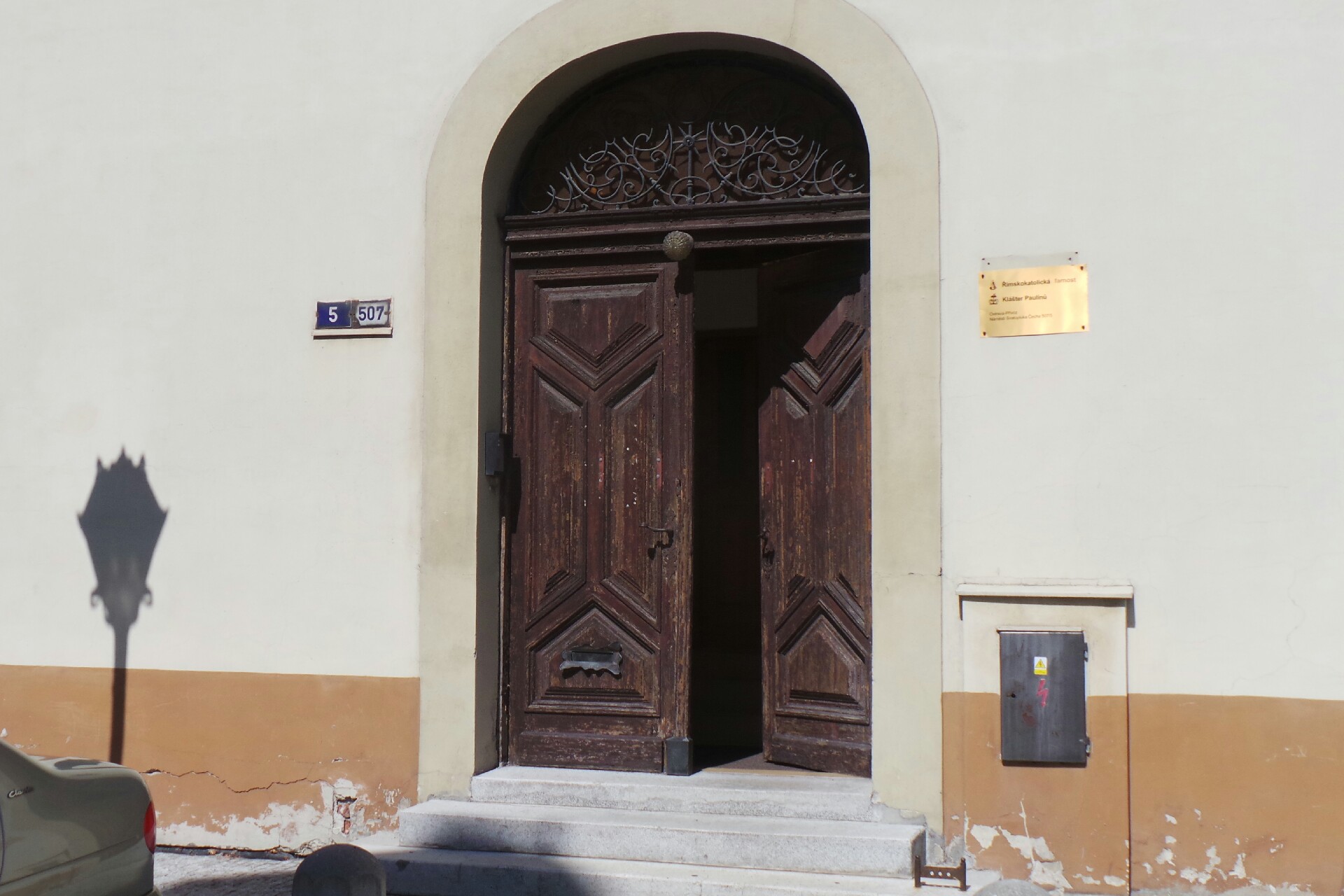 Klášter řádu paulínů