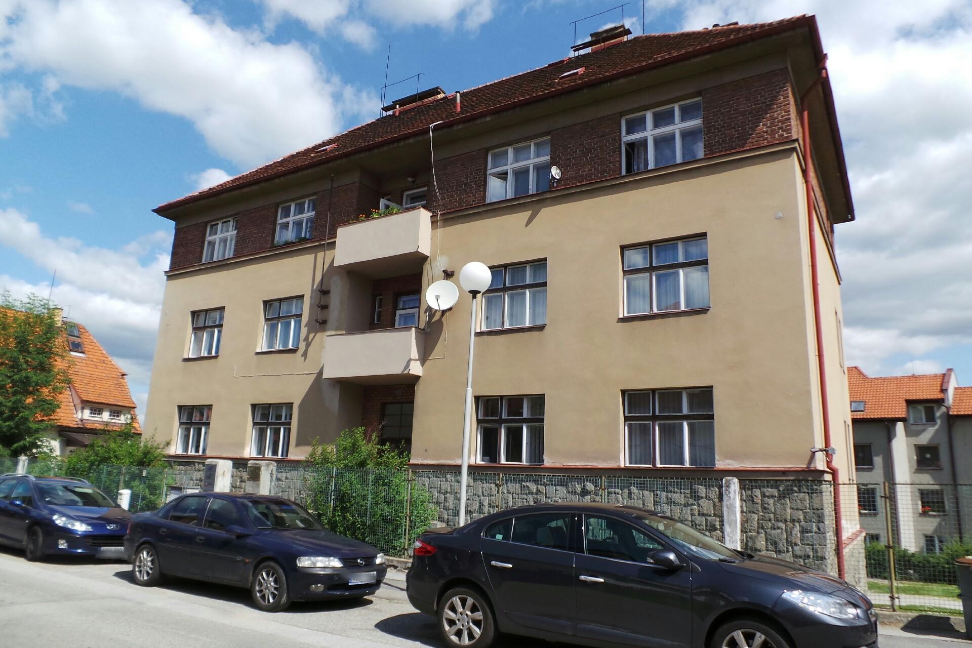 REST HOLDING, s.r.o.