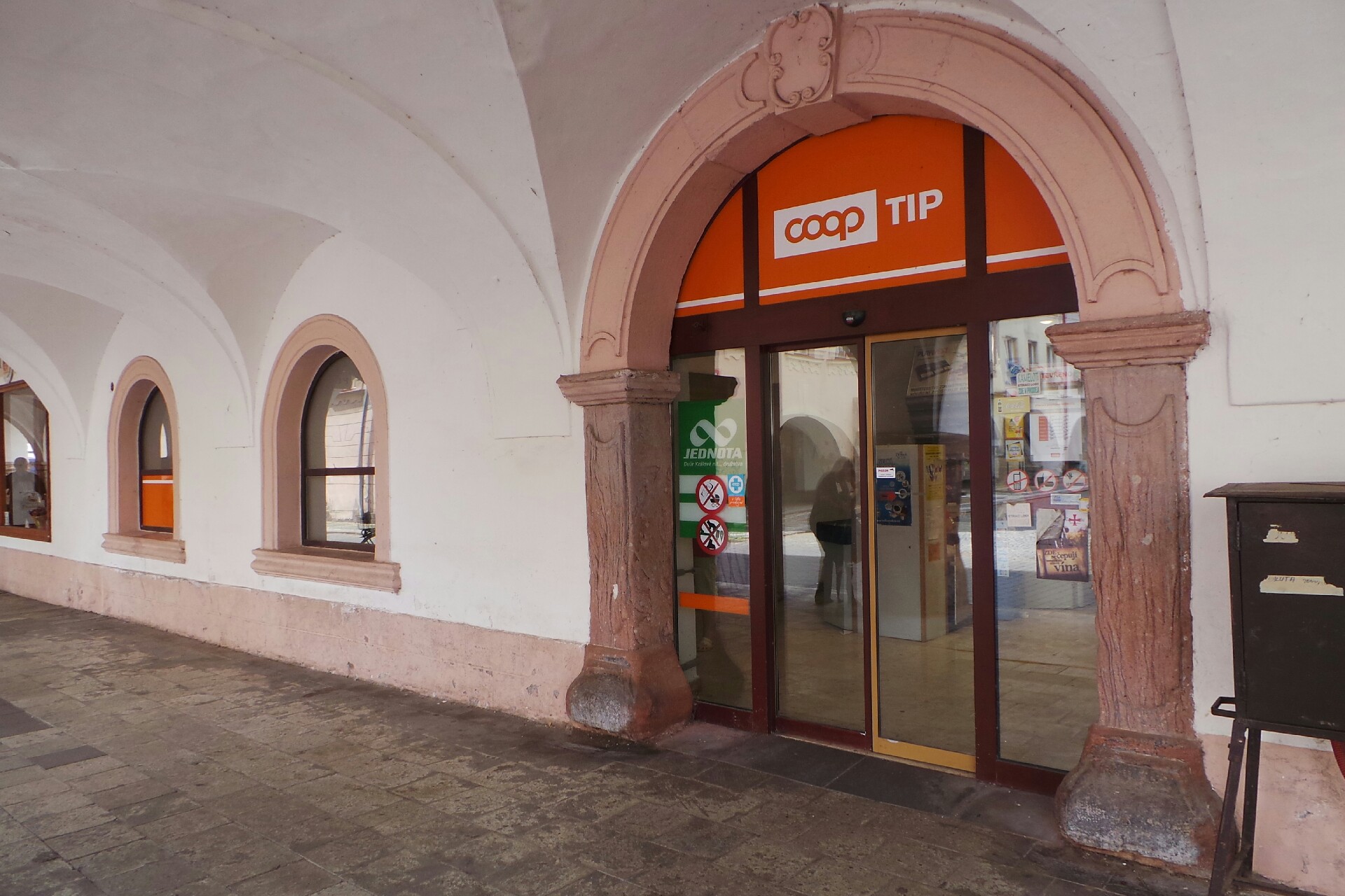 COOP Dvůr Králové n. L., družstvo