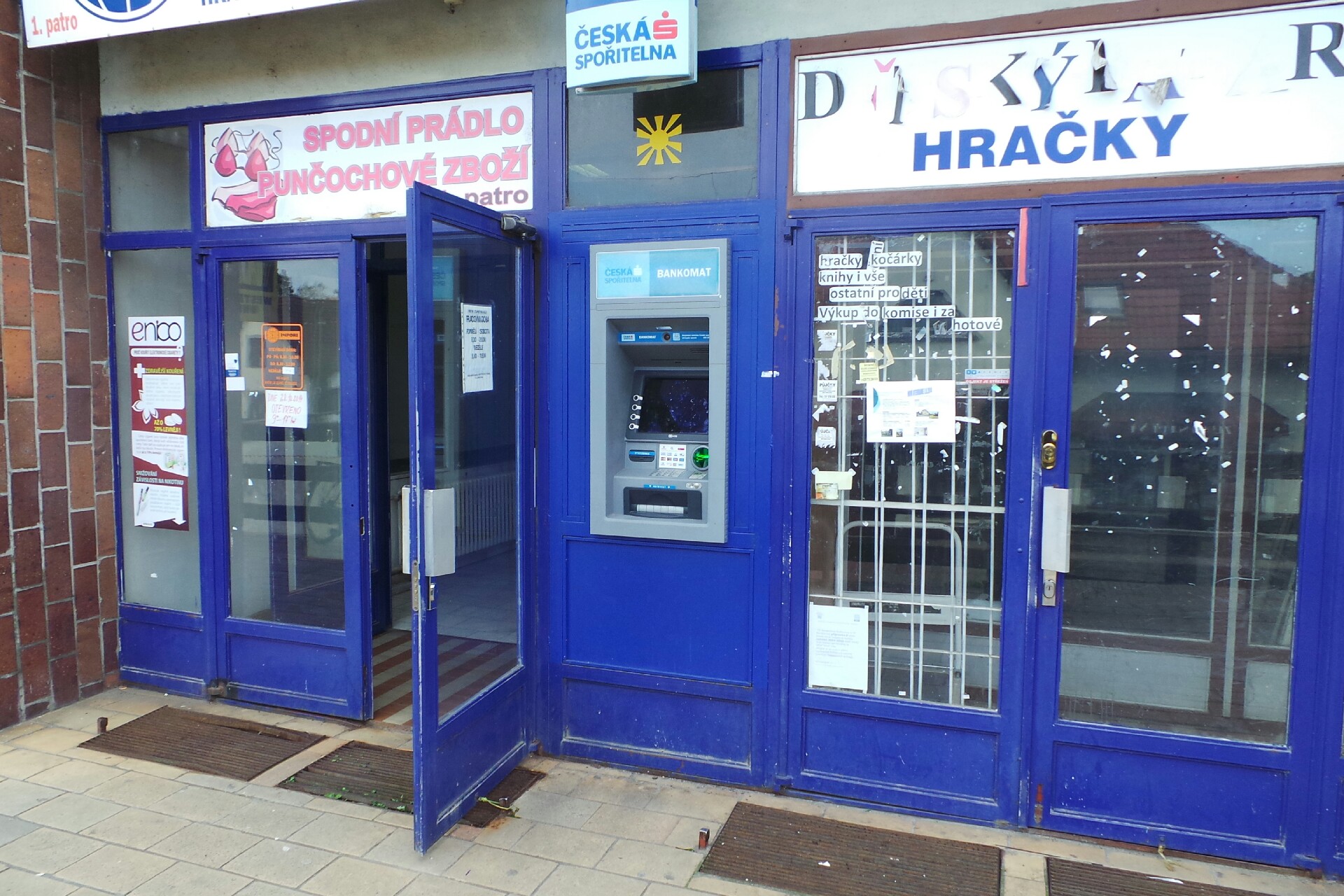 Bankomat České spořitelny foto 1