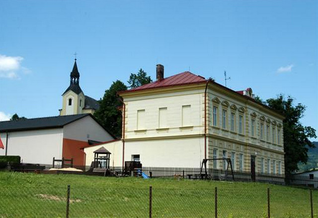 Úpice - městský úřad foto 2
