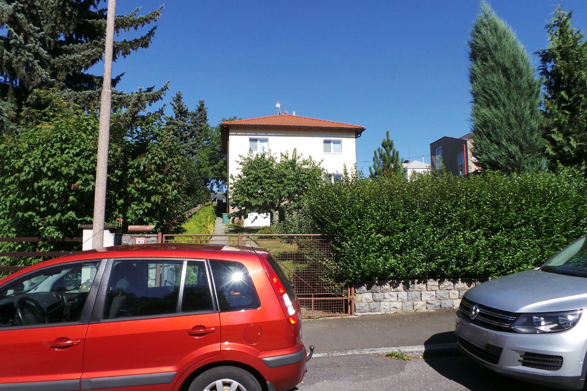 Martina Faitová - CND Shellac, Vizážistka